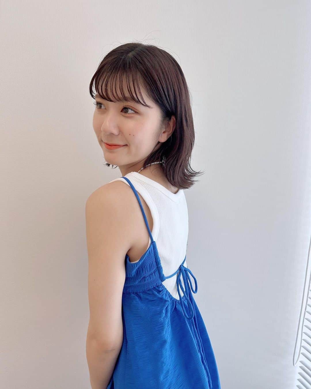 清水麻璃亜さんのインスタグラム写真 - (清水麻璃亜Instagram)「* 夏っぽい衣装かわいい🍉 青って自分じゃなかなか選ばない色だったけど、 今日で好きになりました✌︎💙」7月23日 13時10分 - gn___maria