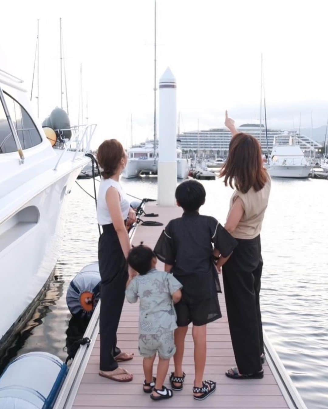 奥田順子さんのインスタグラム写真 - (奥田順子Instagram)「芦屋花火大会へ🛥️  去年7月に出産した私達。夏を満喫しないまま夏が終わった😌😌  今年の花火大会で、すでに大満喫‼︎  #芦屋花火大会#花火大会#芦屋花火大会2023」7月23日 14時01分 - okuda_junko