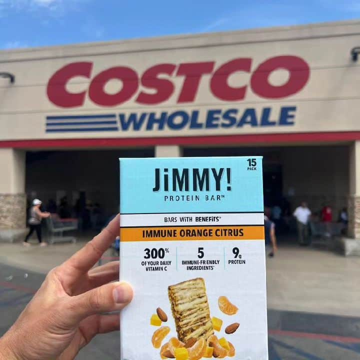 ヘレン・マロウリスのインスタグラム：「Jimmybar immune Orange Citrus 🍊 in all LA area Costco's and Hawaii. Come check it out.」