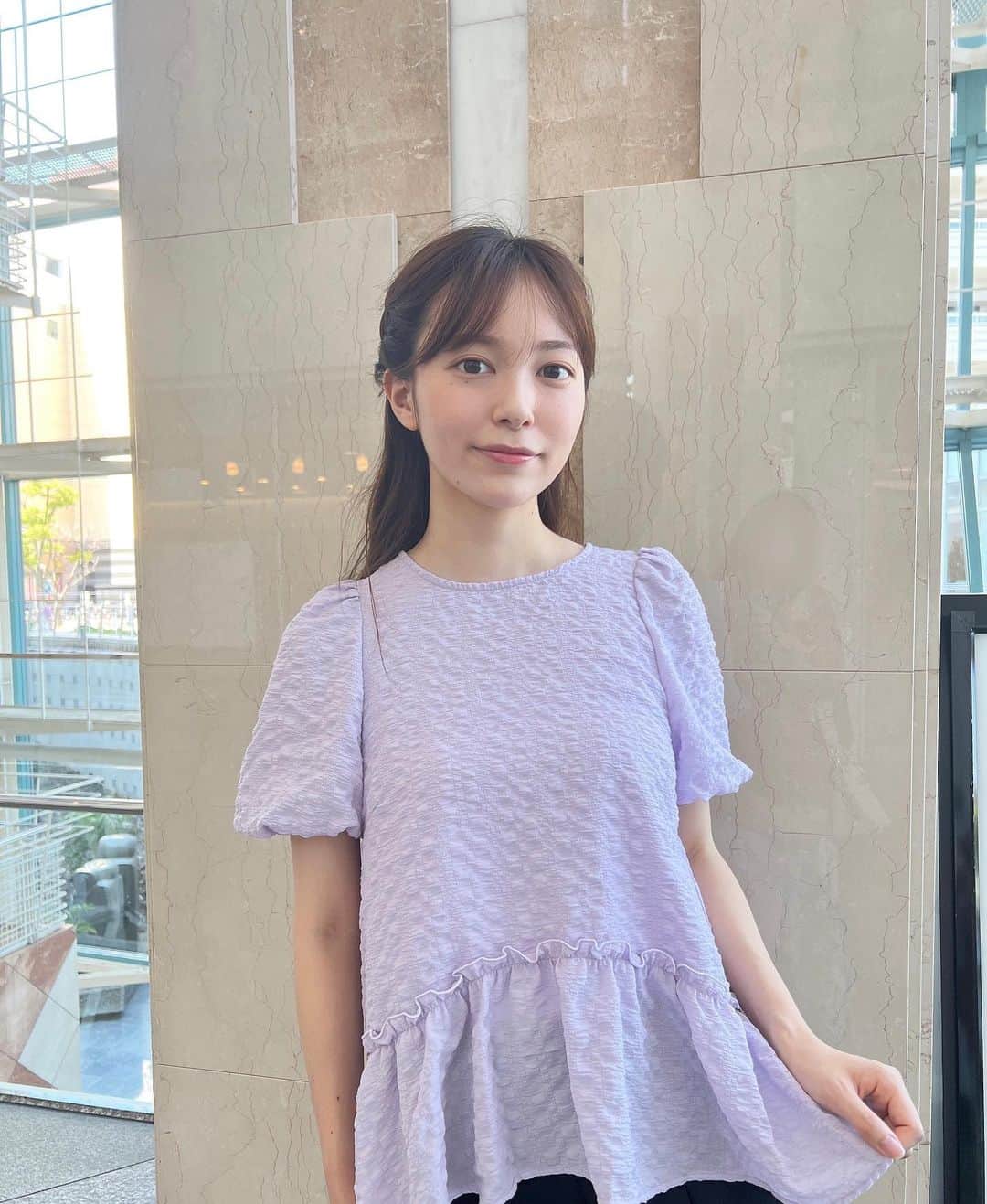 のインスタグラム：「最近よく着ている @lieulien_lul のトップス🤍 ポコポコ生地が可愛い…🫠  #lieulien#lieulien_lul#トップス#夏服#アパレル」