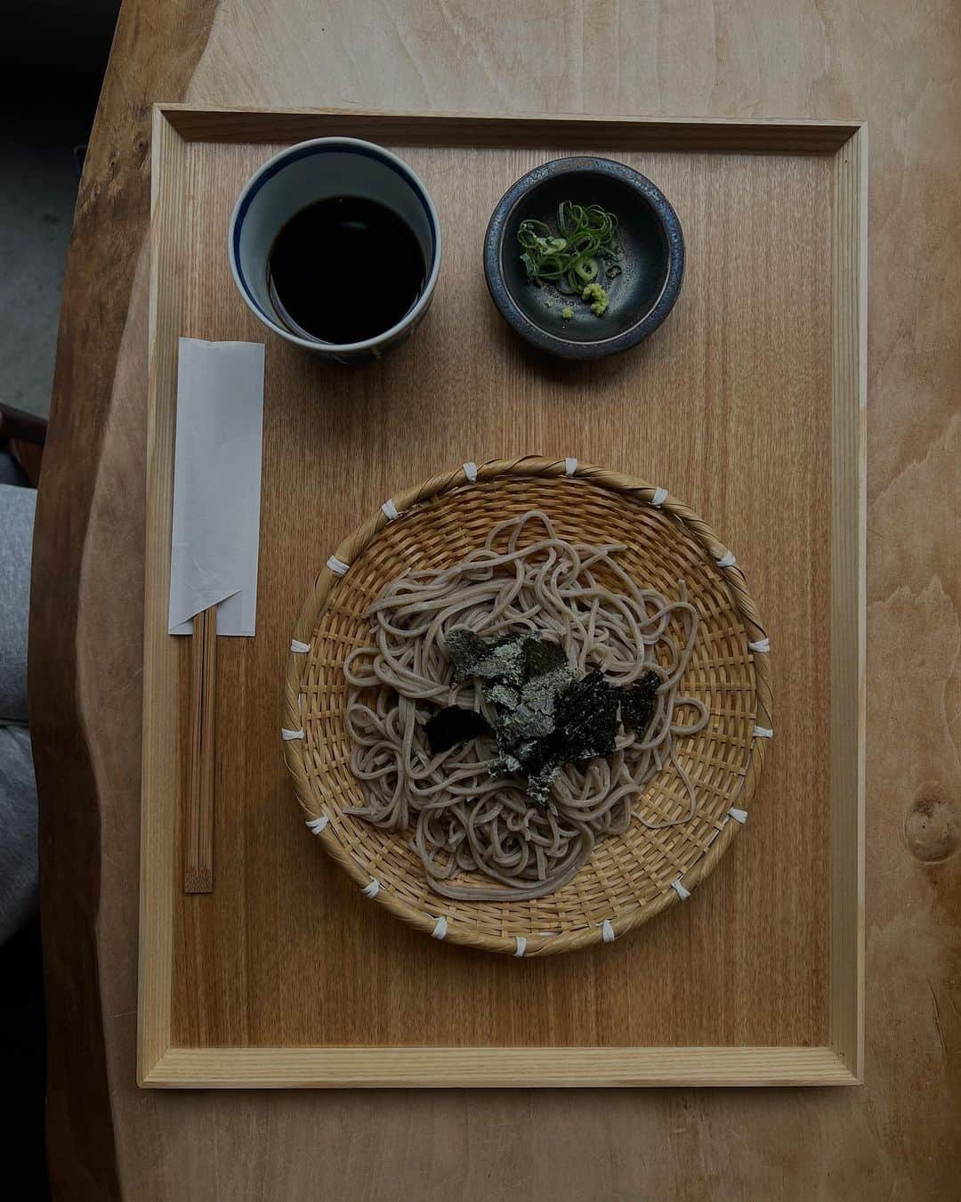 Icumi Oohamaのインスタグラム：「先日の整体帰りの蕎麦🍃」