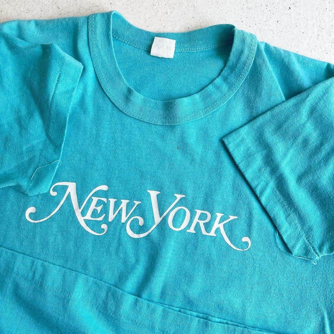 DROP...vintage select shopさんのインスタグラム写真 - (DROP...vintage select shopInstagram)「1970s NEW YORK  Writing&Logo T-shirt souvenir T-shirt」7月23日 14時15分 - tokyo_drop