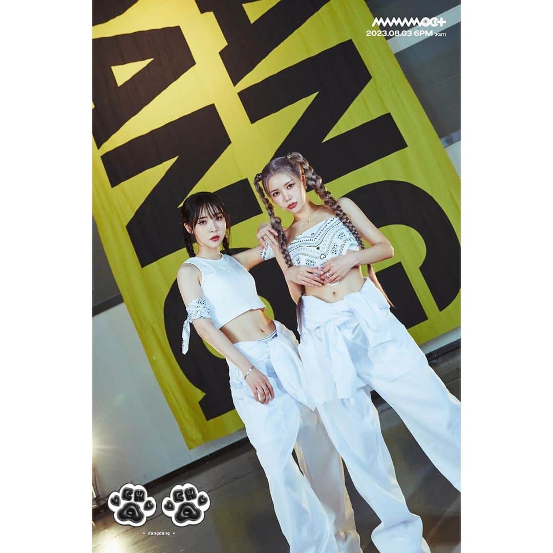 Mamamooさんのインスタグラム写真 - (MamamooInstagram)「. [#마마무+]  1st Mini Album  [TWO RABBITS]   🐾 CONCEPT PHOTO 🐾  Album Release✔  2023.08.03 6PM (KST)   #마마무플러스 #MAMAMOOplus #솔라 #Solar #문별 #MoonByul #TWO_RABBITS #댕댕 #dangdang」7月24日 0時01分 - mamamoo_official