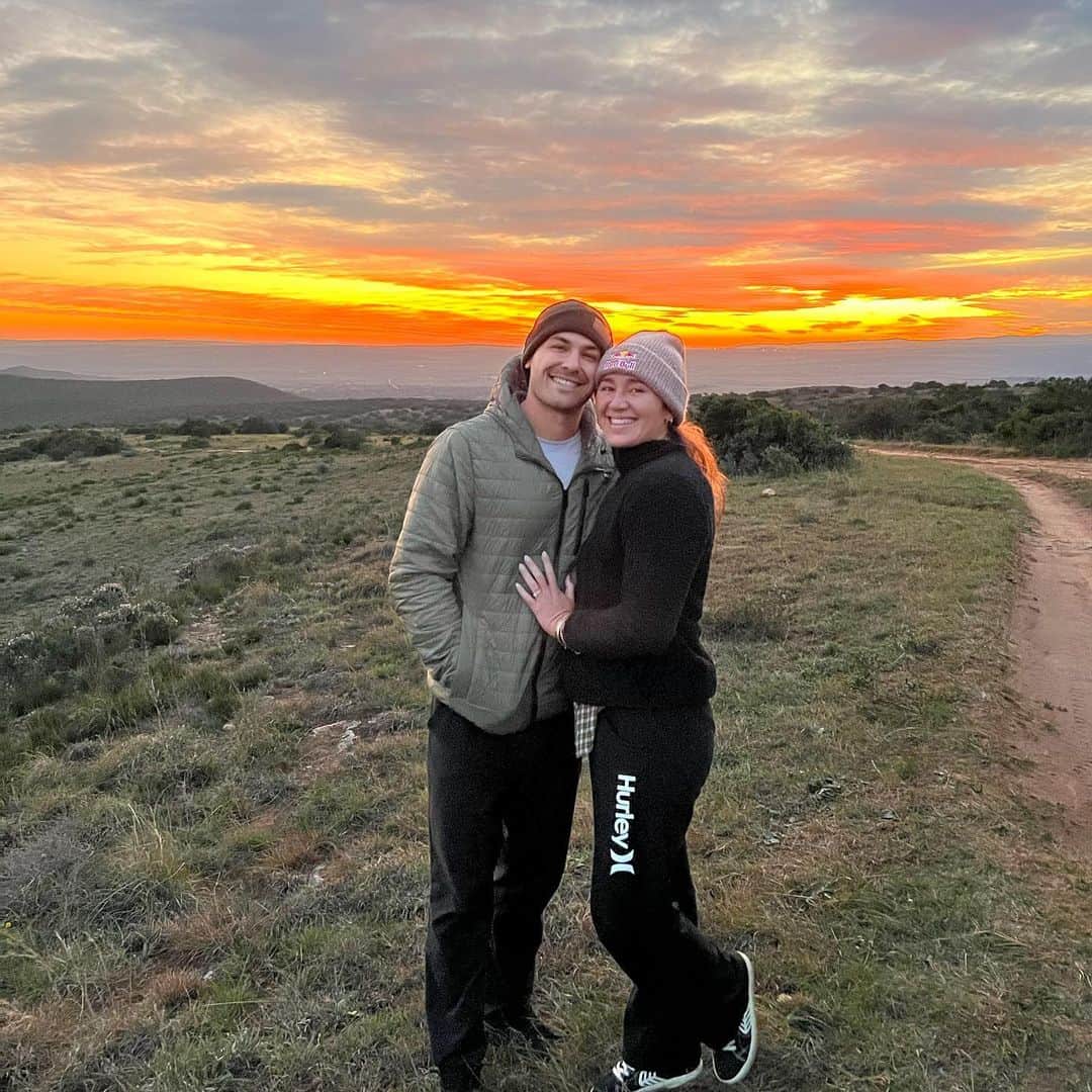 カリッサ・ムーアのインスタグラム：「Couldn’t leave without seeing some animals!  @shamwariprivategamereserve was next level👌🏼🥰」