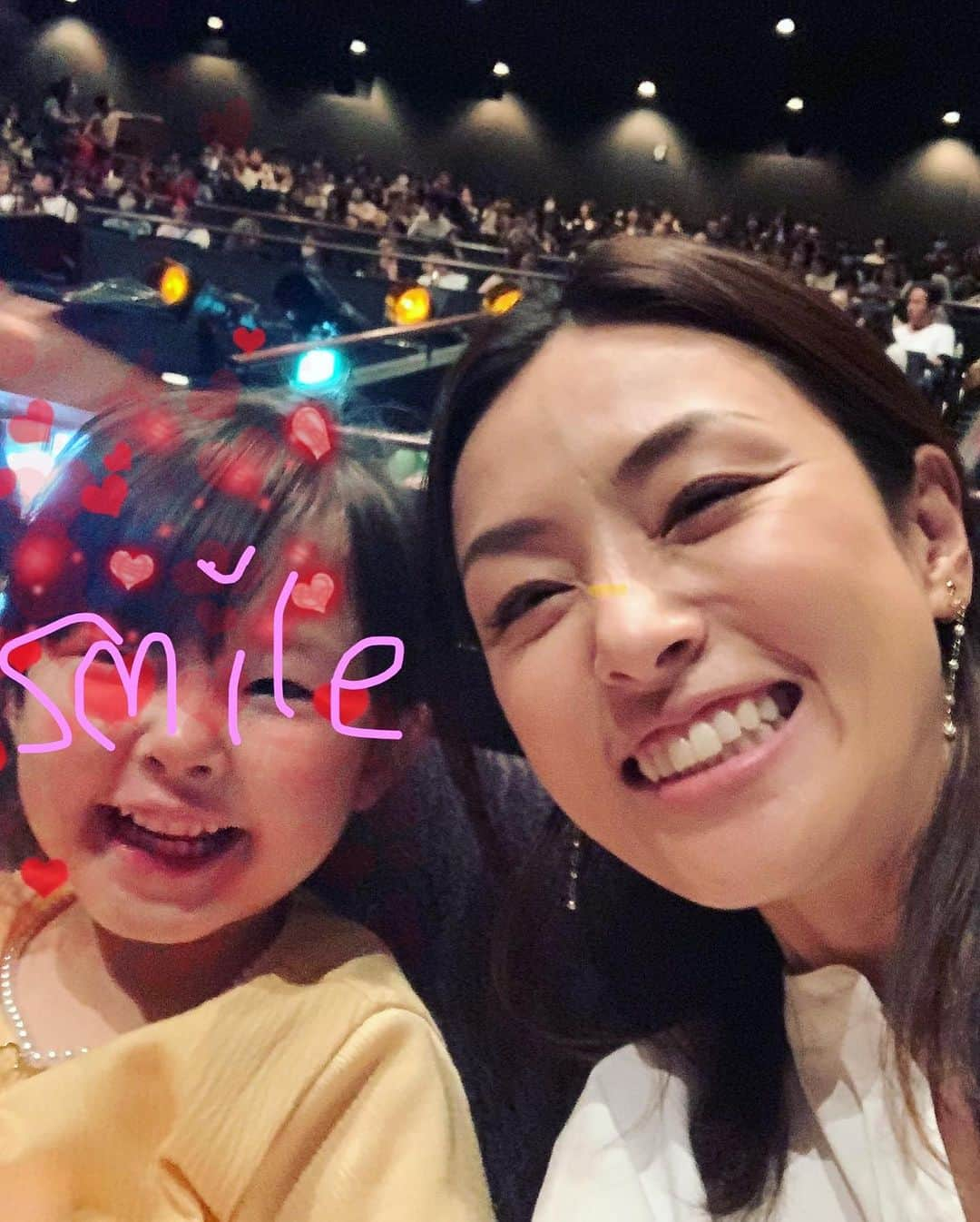 木下あゆ美さんのインスタグラム写真 - (木下あゆ美Instagram)「娘とミュージカルを見れる日が来るとは😊　まだ落ち着いて見れなかったけど、5年後、10年後が楽しみに💕　 誘ってくれたお友達に感謝🙏 #実は四季はまだ2度目 #アラジンも気になる #美女と野獣 #ガストンが素敵」7月24日 0時28分 - ayumi_kinoshita13121982