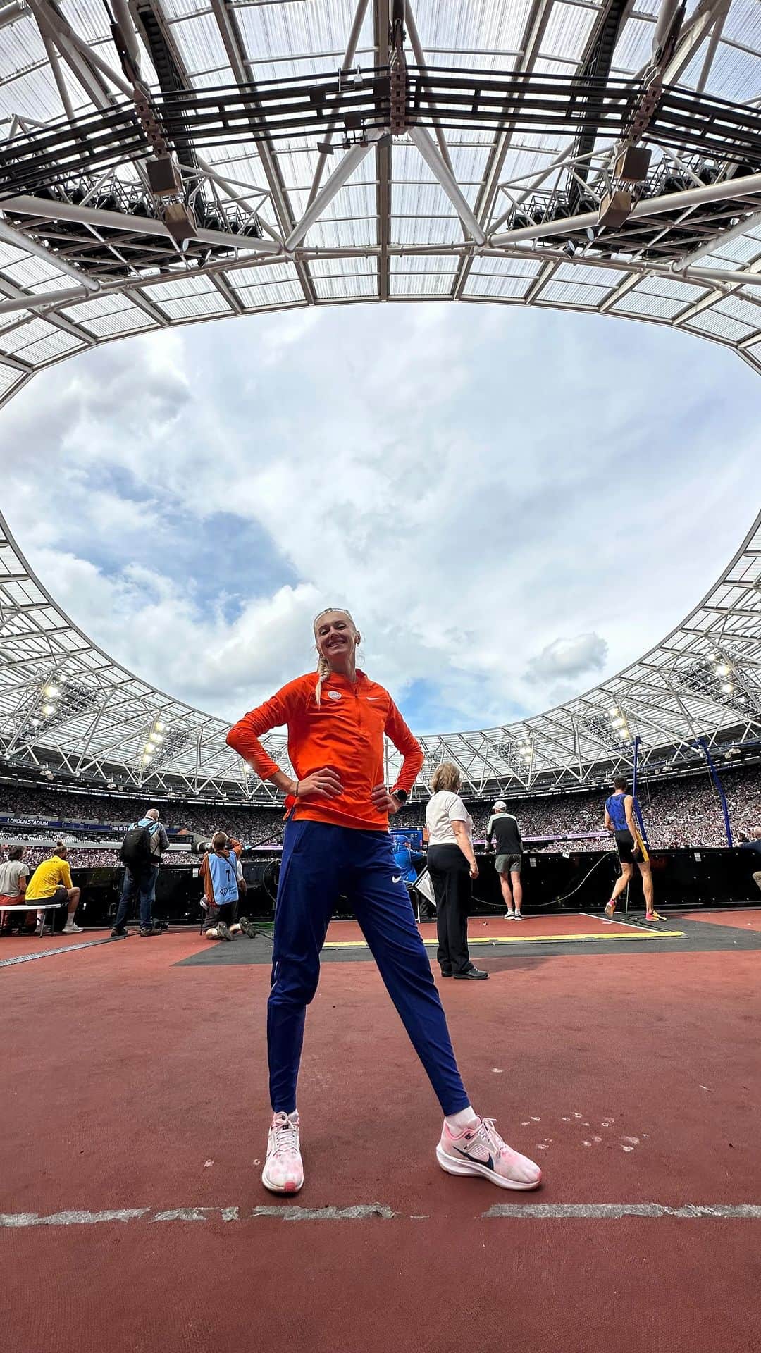 アンナ・リシコヴァさんのインスタグラム動画 (アンナ・リシコヴァInstagram)「Як я скучила за цими