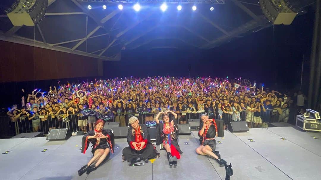 tokuのインスタグラム：「ツアー10ヶ所目、シンガポール🇸🇬 ありがとうございました😘😘  #GARNiDELiA #ガルニデss2023」