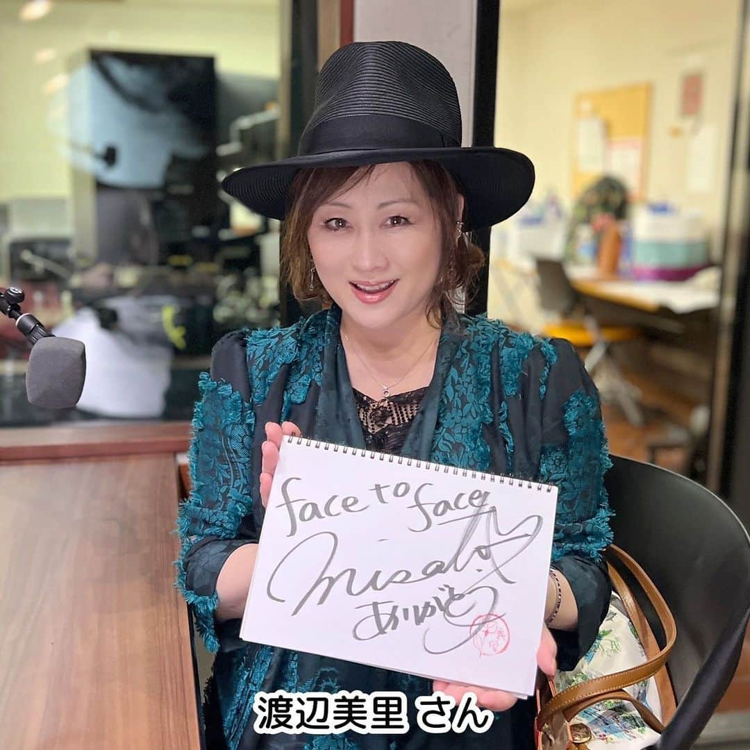 坂本美雨のディア・フレンズさんのインスタグラム写真 - (坂本美雨のディア・フレンズInstagram)「7月24日（月）#ディアフレンズ 夏が来た🍉⛱️ #渡辺美里 さんが登場🌻🌻  #泉谷しげる さん、#小堺一機 さん、#世良公則 さん、 #大江千里 さん、#川村結花 さん、#山口智充 さん、 #LiLiCo さんなどなど、賑やかなゲストを迎えての、 初のデュエットアルバム 『Face to Face〜うたの木〜』を リリースされた美里さん🎶  9月からは全国ツアー「#うたの木GROW 」が スタートします！  💟ゲストの方のプライベートな一面のぞいちゃいます！ ✳️大人になって良かったと思うことは？ 📻ぜひ聴いてください🎧  #うたの木 #FacetoFace #坂本美雨 @miu_sakamoto @miusakamoto.staffofficial #tokyofm #JFN #全国38局ネット #radiko  @tokyofm_official」7月24日 0時54分 - dearfriends80