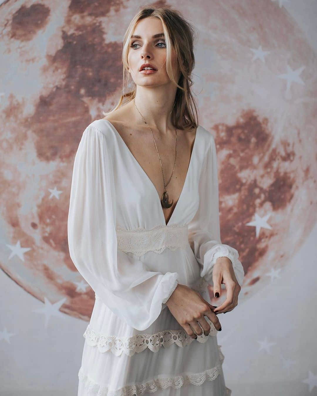 のインスタグラム：「🍃COCO🍃made with ivory silk chiffon & crochet trim our Coco dress is feminine , dreamy and made for the most beautiful garden celebration!   Visit our SUMMER SALE!☀️  #sale #weddingdress #bohobride #dresses #boheimianstyle #summer #engaged #silkdress #weddingday #vintagestyle #bride #australiandesigners」