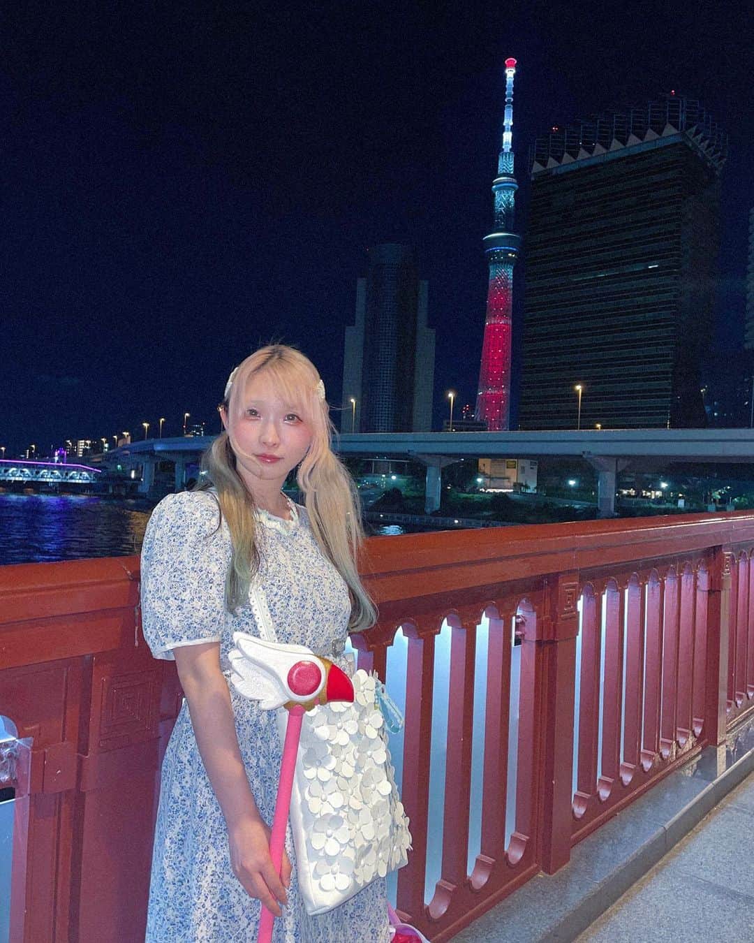 ようなぴのインスタグラム：「浅草散歩 #浅草 #asakusa #スカイツリー #雷門」