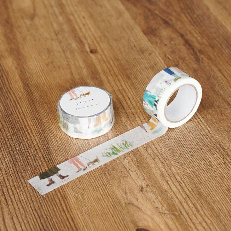 手紙社さんのインスタグラム写真 - (手紙社Instagram)「【「月刊手紙舎」マスキングテープを使って色鮮やかな手帳デコを楽しもう！】 マスキングテープをちぎって貼り合わせる手法で作品を生み出すちぎり絵作家でイラストレーター・田村美紀さん（@miki_tamura）の特集では月刊手紙舎限定のシートシール「Herbs」や、新作のマスキングテープ「Style」などが登場！　特集に合わせて開催した手帳デコ大賞の記事では、投稿された珠玉の手帳デコ作品をご紹介しています。どれもこれも細かな工夫や愛で溢れたものばかり！　手帳デコ大賞の記事を見ながら手帳デコを楽しむのもおすすめです！  ▶︎詳しくは「@tegamisha」プロフィールのURLより、情報まとめページへ！  ▶︎画像左下のショッピングバッグアイコンをタップ！  ーーーーー  【「月刊手紙舎」2023年7月号 概要】  ◎つくり手特集「田村美紀」  #田村美紀#ちぎり絵#イラスト#イラストレーター#手紙社#手紙舎#月刊手紙舎#オンラインイベント#オンラインショップ#紙博#紙雑貨#紙好き#文房具#文具好き#手帳デコ#ノートデコ#手帳の中身#生活雑貨#デザイン#マスキングテープ#tegamisha#kamihaku#paper#stationery#paperlover#paperlovers#art」7月23日 17時00分 - tegamisha
