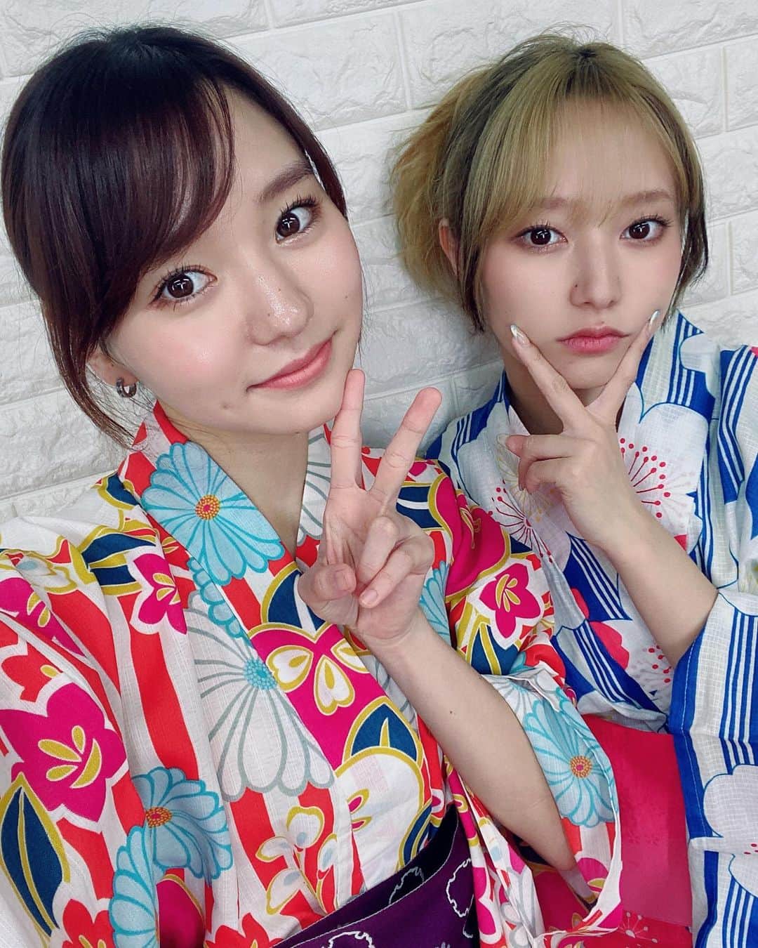 のインスタグラム：「夏の小池姉妹です✌️」