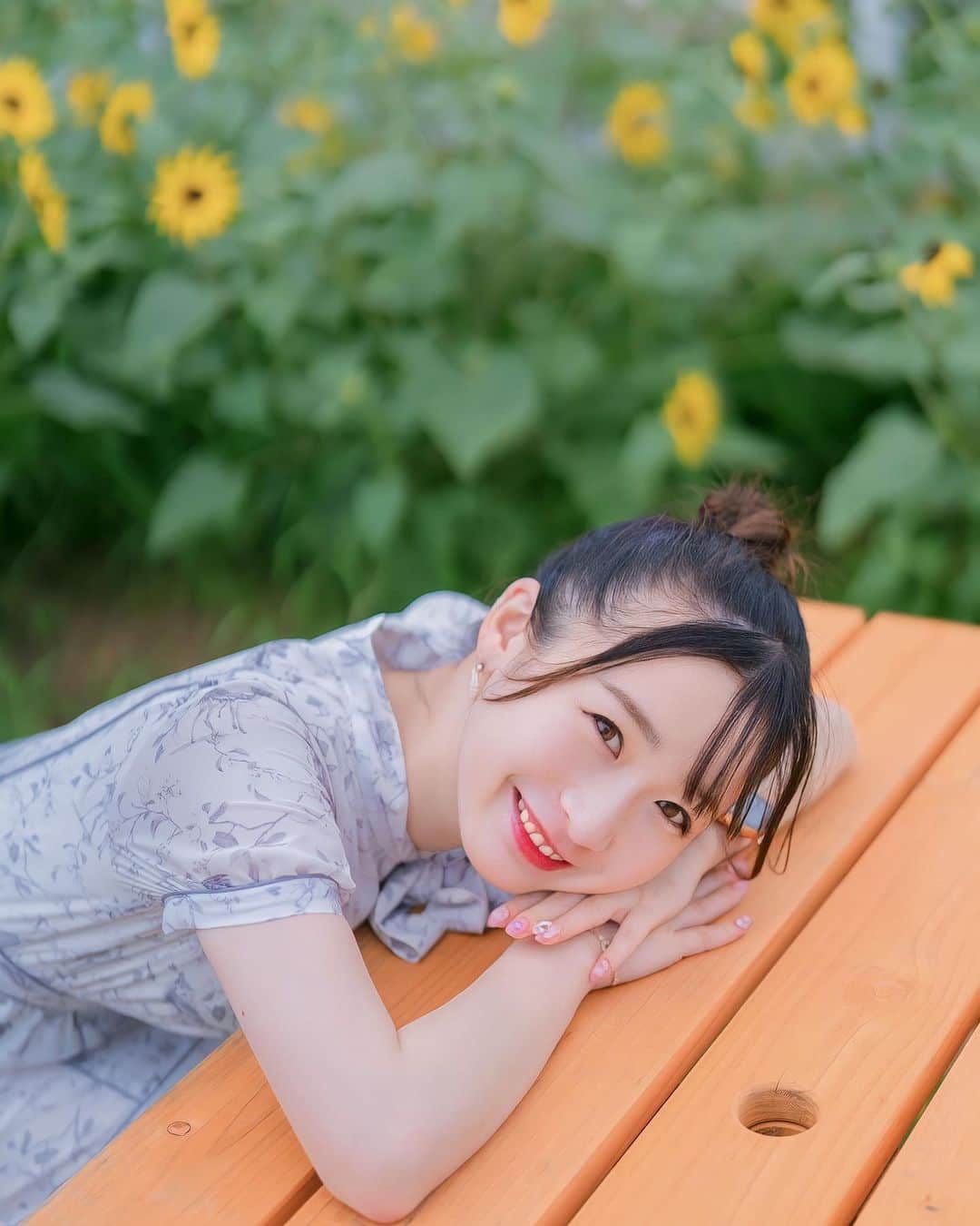 平野ほのかのインスタグラム：「~ ⁡ ⁡ ~ ⁡ 夏×ほのか=🌻  ⁡ ~ ⁡ ⁡#平野ほのか #ひまわり畑 #ひまわり #撮影  #撮影モデル #野外 #写真好きな人と繋がりたい  #色白 #女の子 #笑顔 #ヘアアレンジ #成田  #flower #photo #fyp #smile #love #Instagram」