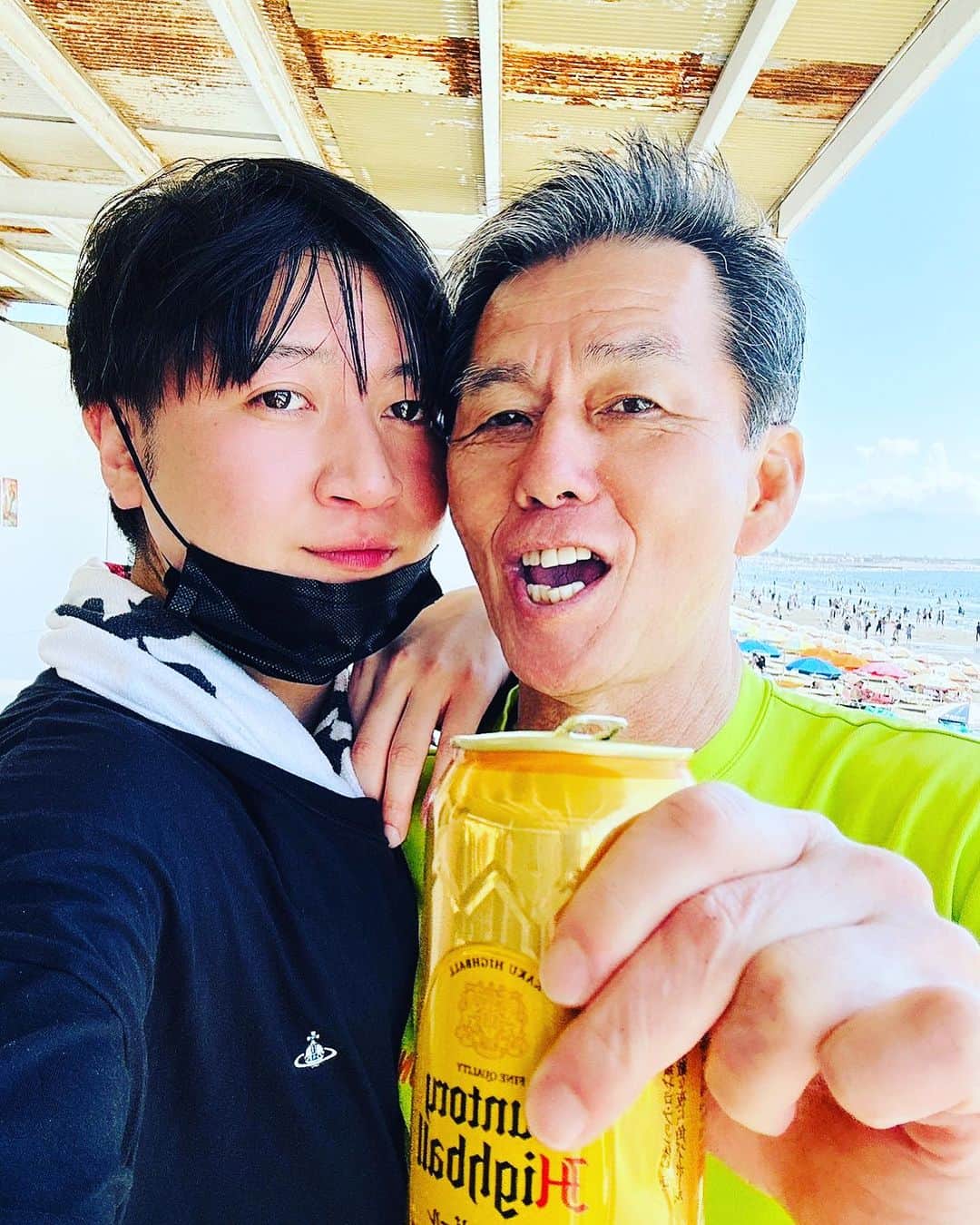 ベル（ニューハーフ）さんのインスタグラム写真 - (ベル（ニューハーフ）Instagram)「謎の笑える江ノ島ツアーとなりました🏝️笑  歌舞伎町チーム集結という事で、 スワン姐さんと共に向かったんですが、 オネエがいたり、うちのファミリーいたり、歌舞伎町のパイセンから何から何まで、ごった煮で笑えました❣️  あぁ〜疲れた笑 帰りまーす✨ #えのしま  #ひげがーる #海の家湘南 #歌舞伎町 #べる #海 #西浜」7月23日 18時20分 - bell_newhalf