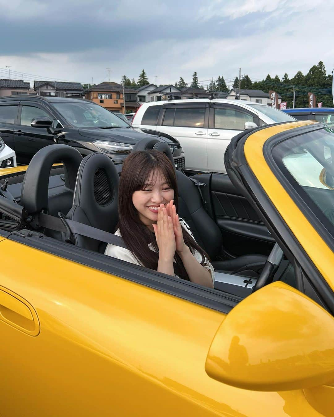 富田鈴花さんのインスタグラム写真 - (富田鈴花Instagram)「富田、車を買う！  第二弾  YouTube″日向坂ちゃんねる″にて配信されています🚗  #suzygram #ときめき止まらない #ねぇどれがいいかな」7月23日 18時31分 - suzy.tomita