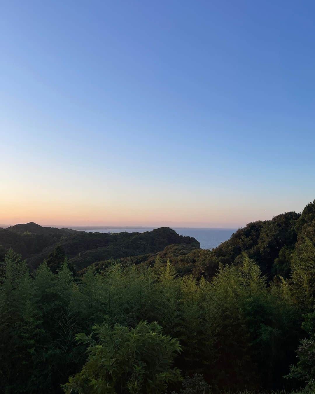 栗山遥さんのインスタグラム写真 - (栗山遥Instagram)「夕方のドライブ🌅日が落ちる前、少し涼しくなった夏の空気、好きだなぁ」7月23日 18時32分 - harukakuriyama