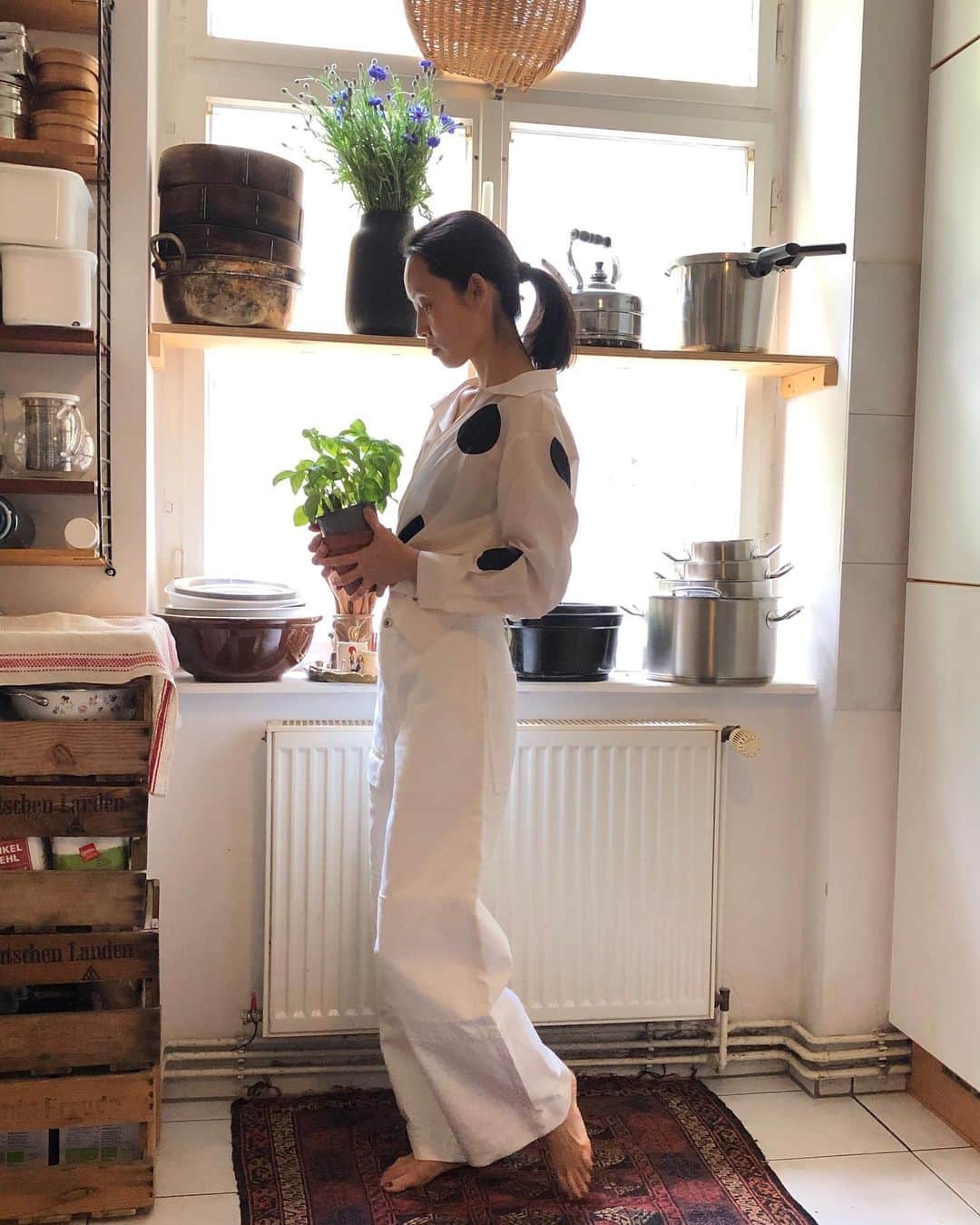 日登美さんのインスタグラム写真 - (日登美Instagram)「My kitchen in Berlin with @editionofficial  #edition   ベルリンの我が家」7月23日 18時41分 - hitomihigashi_b