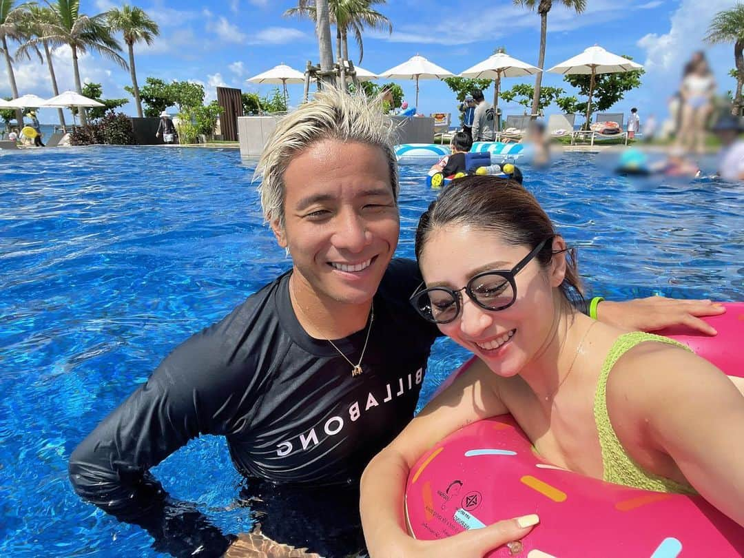 七菜香さんのインスタグラム写真 - (七菜香Instagram)「夏の思い出⛱️💕  #summer #husbandandwife #marriedcouple #summervacation #okinawa #ishigakiisland #resortlife #子連れ旅 #フサキビーチリゾート #石垣島 #女の子ママ #4歳女の子 #⛱☀️」7月23日 18時42分 - nanaka0118