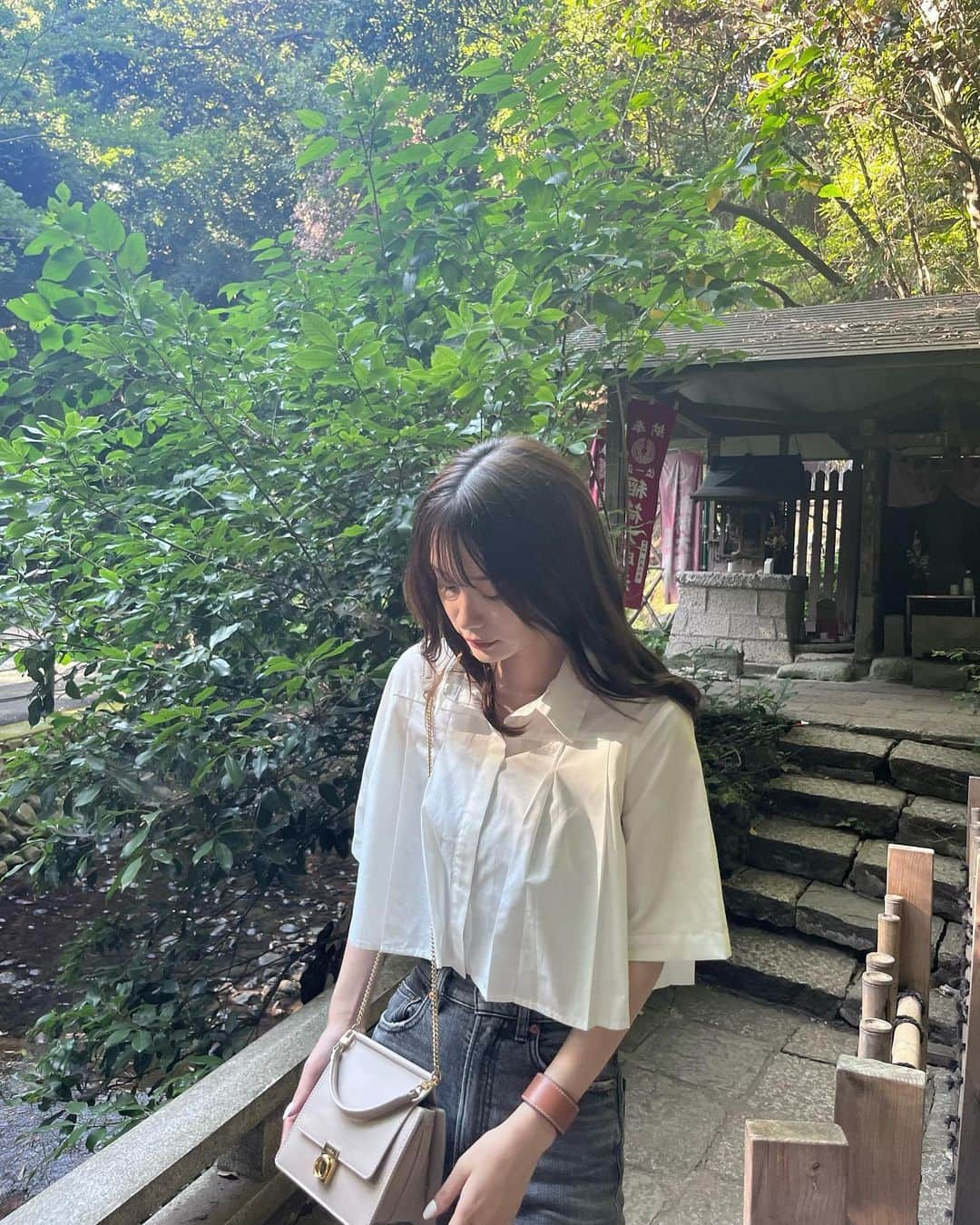 中野妃菜のインスタグラム：「自然パワー浴びてきた🌱  @polene_paris  色味も形も可愛すぎる♡  #等々力渓谷公園」