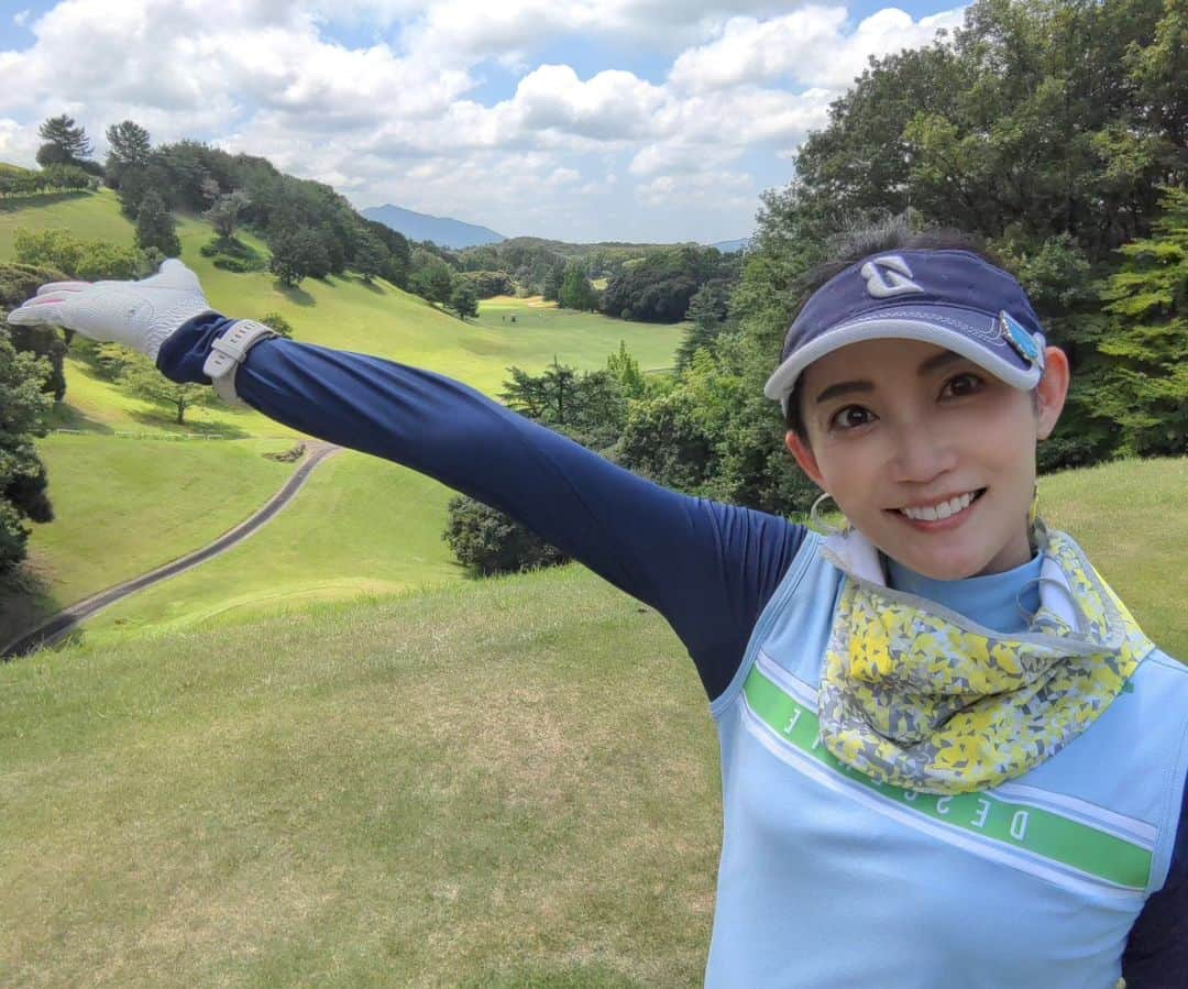 佐々木実季さんのインスタグラム写真 - (佐々木実季Instagram)「ラウンドしてきたよー⛳ 午前中はそこまで暑くなくて快適でした✨ 初訪問の岩瀬桜川カントリークラブは、フェアウェイ乗り入れできてコスパ良くて🙆⭕この時期はフェアウェイ乗り入れ可に限るね！ 暑さに負けてられないから、お昼はモリモリなカツ丼にしたよ😁 　 #初訪問 #夏ゴルフ #夏ラウンド #ゴルフ #ゴルフ大好き #ゴルフ女子 #🏌#ゴルフ上手くなりたい #ゴルフ好きな人と繋がりたい #ゴルフ女子と繋がりたい #golf #lovegolf #ゴルフランチ #カツ丼 #岩瀬桜川カントリークラブ」7月23日 19時14分 - miki.sasaki_golf