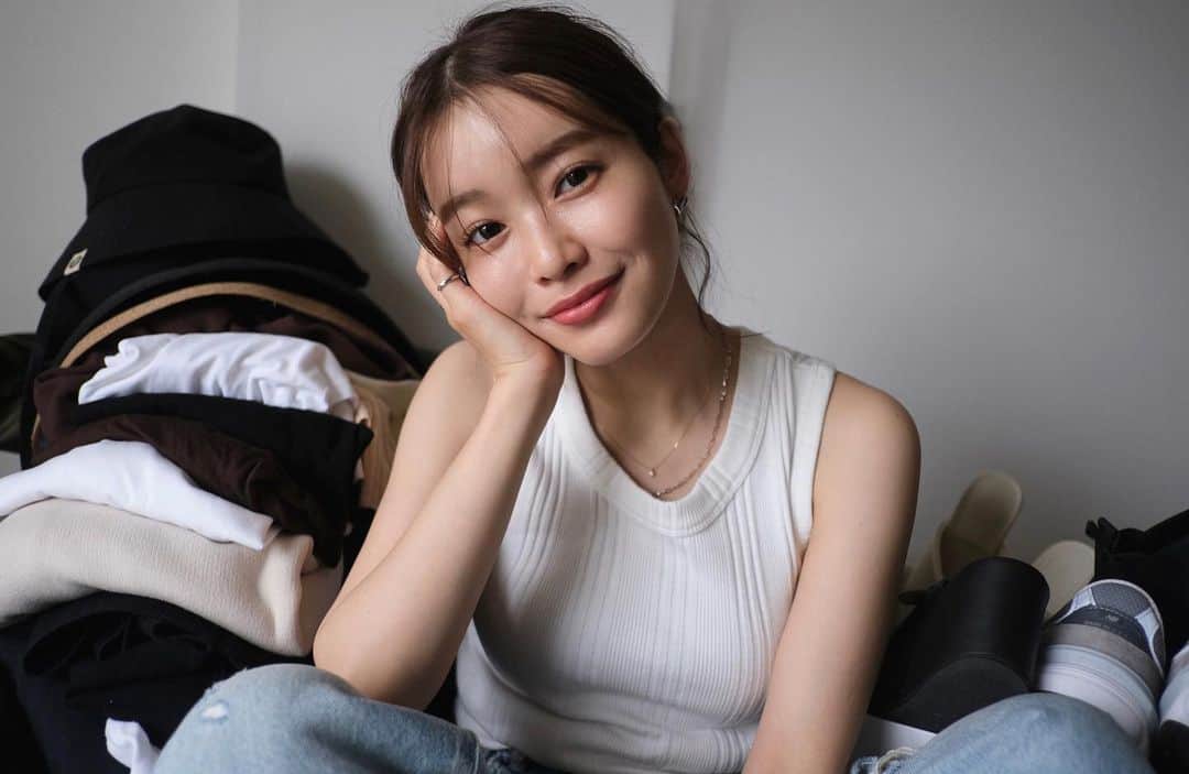 猪鼻ちひろさんのインスタグラム写真 - (猪鼻ちひろInstagram)「YouTube更新したよ〜！ この夏に買ったものドーンと載せました😽🫶🍉 コメントもメッセージもいつも見てます！ありがとううう 励みになります💪 (今コスメについてストーリーズ流しました！) #ちーちゃんねる #ハムスターのチャンネルが出てきますね笑」7月23日 19時21分 - inohanachihiro