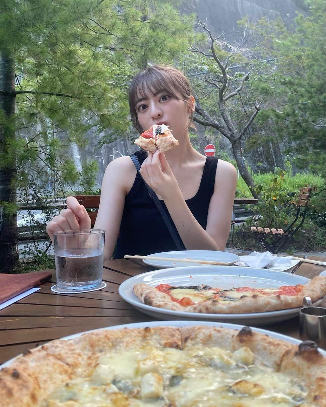 末吉 瞳さんのインスタグラム写真 - (末吉 瞳Instagram)「焼きたてピザ最高だった🍕♡  　  #鎌倉 #鎌倉グルメ #鎌倉カフェ  #鎌倉観光 #由比ヶ浜」7月23日 19時25分 - hitomi_sueyoshi