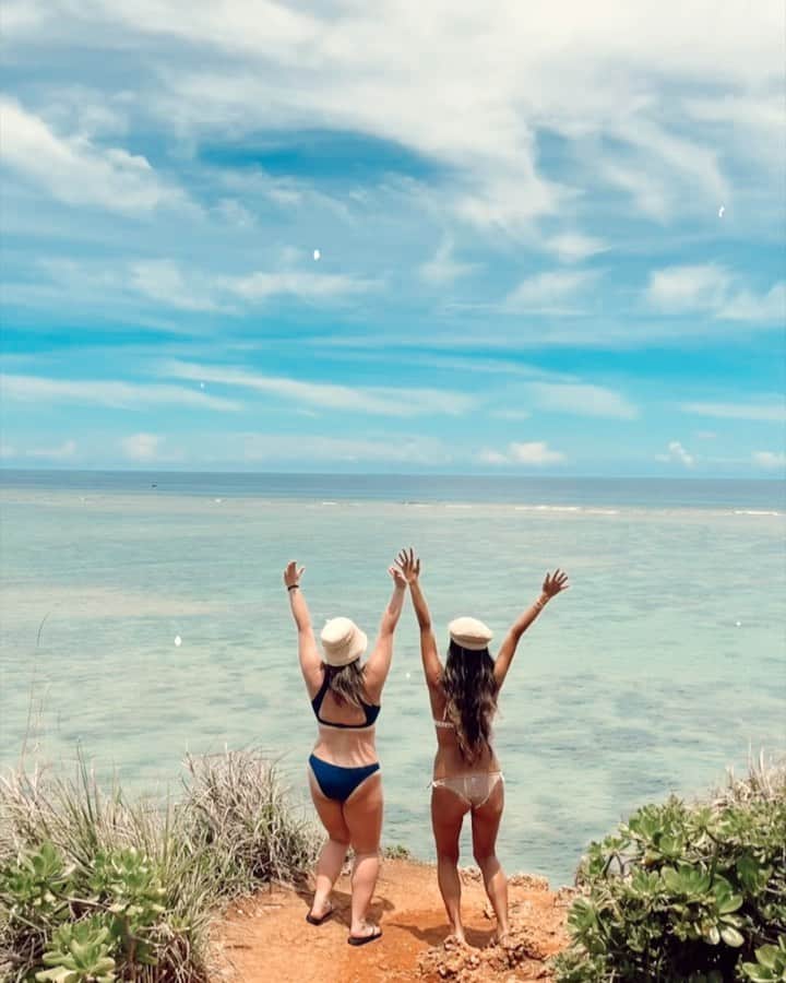KONDOUMIYUのインスタグラム：「⁡ ⁡ ⁡ 𝐛𝐞𝐚𝐜𝐡𝟓𝟏 🌴 ⁡ 沖縄本島行ったら必ず行く お気に入りのビーチ 🤙🏾🤎 ⁡ ⁡」