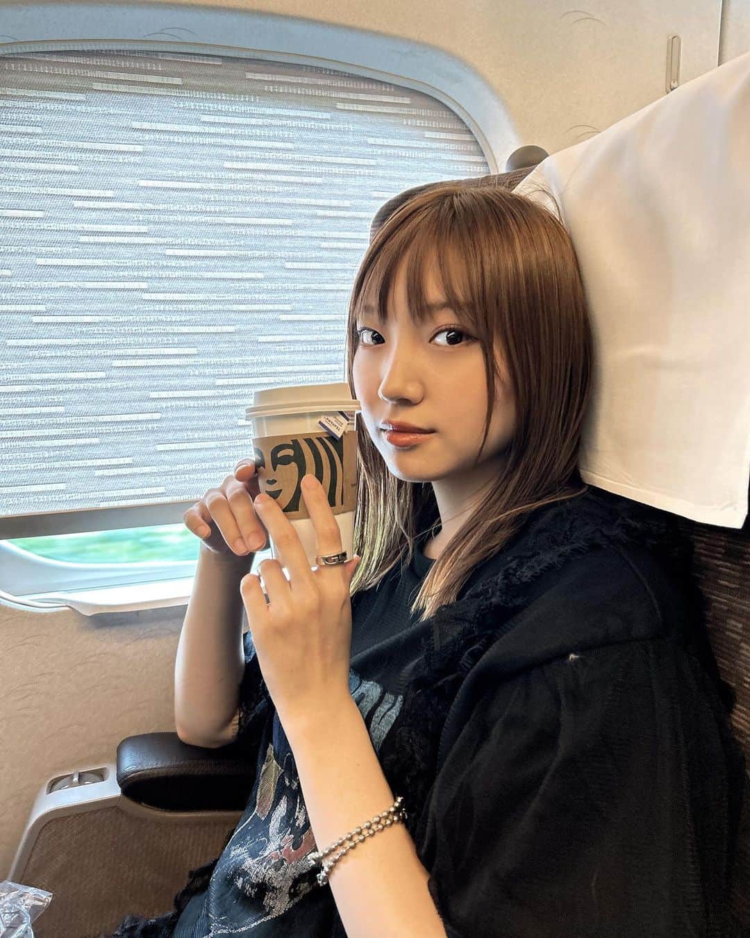 太田夢莉さんのインスタグラム写真 - (太田夢莉Instagram)「肩にほこり乗ってた」7月23日 19時48分 - yustagram12