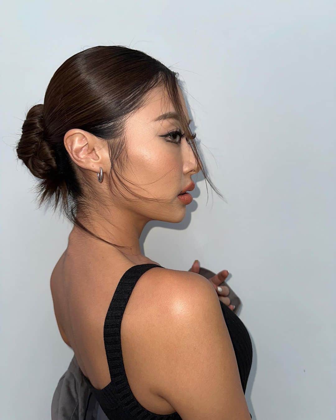イプシー・キーラティのインスタグラム：「👽🖤」