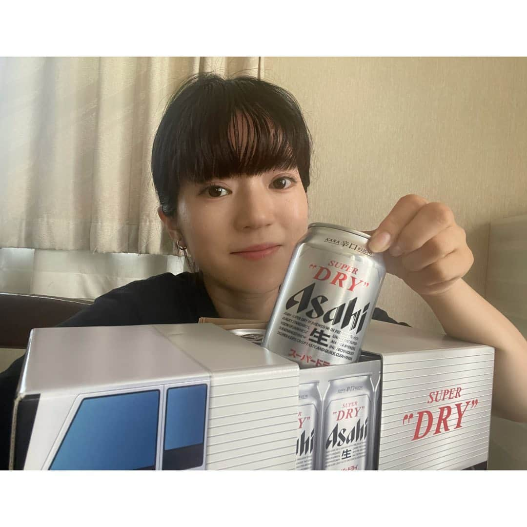 安田遥香（アホロートル）さんのインスタグラム写真 - (安田遥香（アホロートル）Instagram)「🍺  #誕生日プレゼント #ビール #アサヒビール #スーパードライ #アサヒスーパードライ #うまいの極み」7月24日 19時00分 - axoyasuda