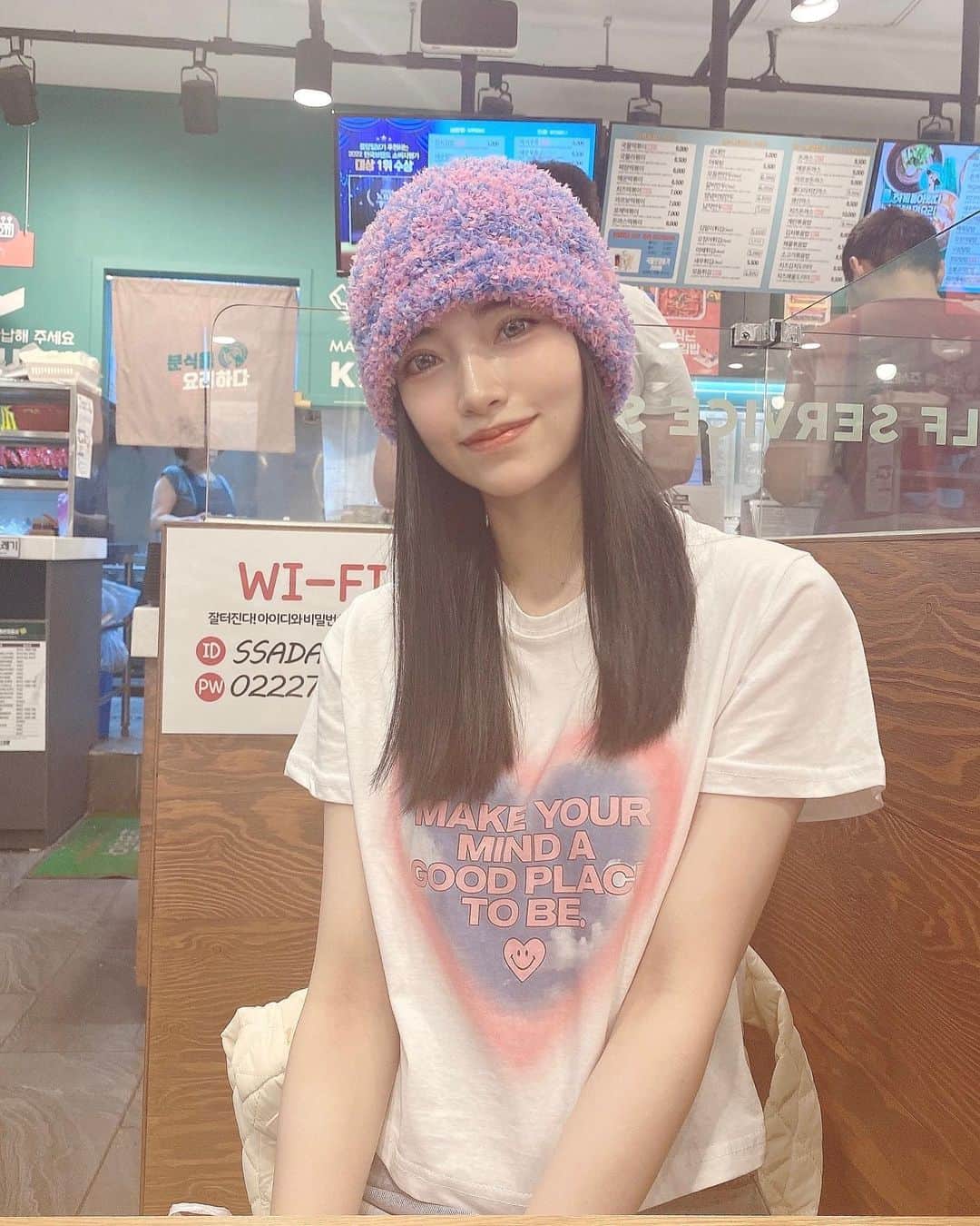 前川琳菜（りなち）さんのインスタグラム写真 - (前川琳菜（りなち）Instagram)「✩‧₊˚  すっぴん投稿続きですんません...🙇‍♀️  NYUNYUでげとったニット帽お気に入り🫶🩷🩵💜 この日も肌管理しに行ったからすっぴん💆‍♀️ 韓国で半分くらいしかメイクしてなかった💄笑  #한국 #한국여행 #韓国 #韓国旅行 #韓国グルメ #韓国ソウル #ソウル #ソウル旅行 #ソウル旅 #東大門 #동대문 #りなちこーで」7月23日 20時05分 - rina__maekawa