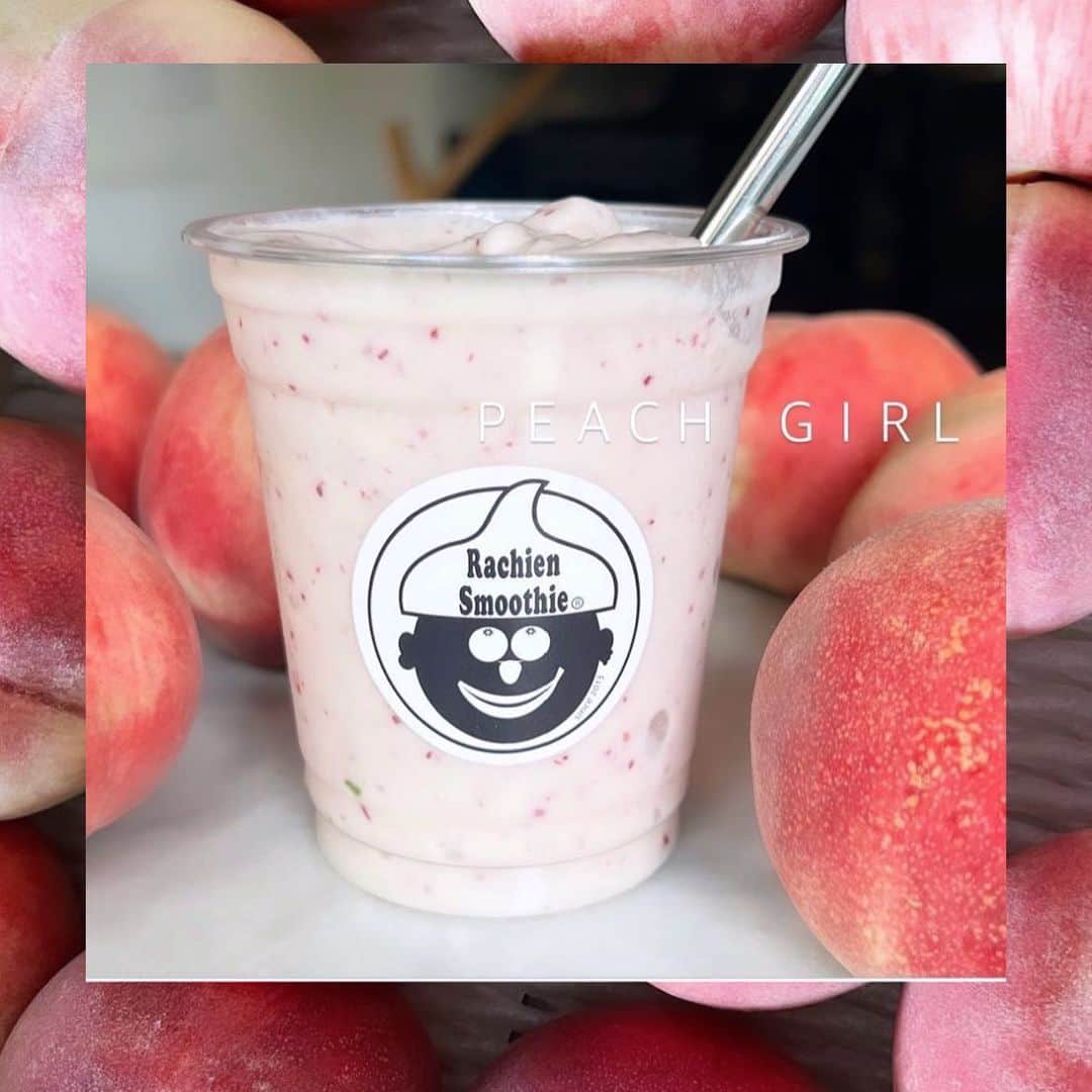 Rachien Smoothieのインスタグラム：「. . 週末は暑かったですね！  たくさんのご来店をありがとうございました！  始まったばかりのPeach Girlは今年で11年目ですが、人気はとどまることを知りません🍑  桃を食べるより桃気分になれる絶品スムージー！  Frozen SmoothieやPitaya coco cupもストックしてくださる方が多いのは、この暑さのせいかな。  食欲ない時、暑い時、ヘルシーなスイーツを身体が求めている時に美味しく召し上がって頂けるはず！  明日7/24(月)は定休日となります。  7月下旬〜8月中は大量予約や出店などなども控えており、通常営業とあわせて忙しくなりそうですが、幸せなこと！  心も身体も喜ぶような商品づくりを頑張ります🙋‍♀️🙋‍♂️」