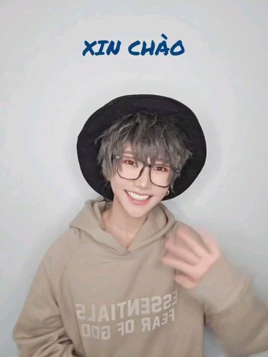 ひかりんのインスタグラム：「Xin Chào Vietnam !! 🇻🇳 I'll see you at Manga Comic Con this coming weekend on July 29-30. So excited to be there ! I miss you so much and I can't wait to meet you all 💞✨🇻🇳 #mangacomiccon #cosplay」