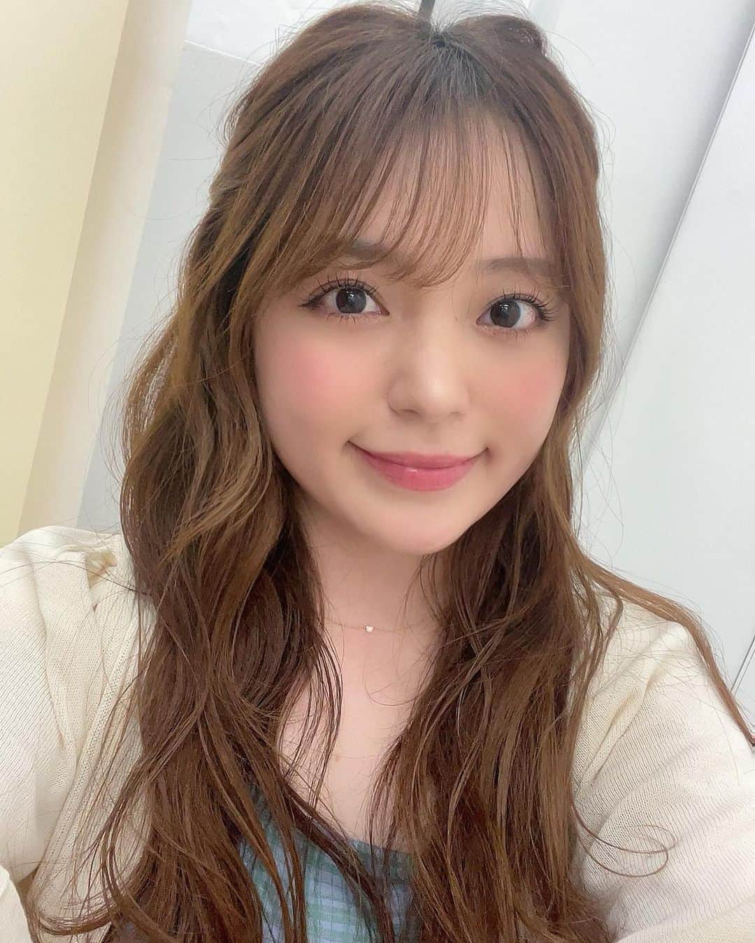 栗原みさのインスタグラム：「. ピンクメイク( ¨̮ )🩷 . . . #栗原みさ #役者 #撮影 #メイク #ヘアアレンジ #photo #photography #photooftheday #selfie #japanesegirl #horrorfan #instagood #followme」