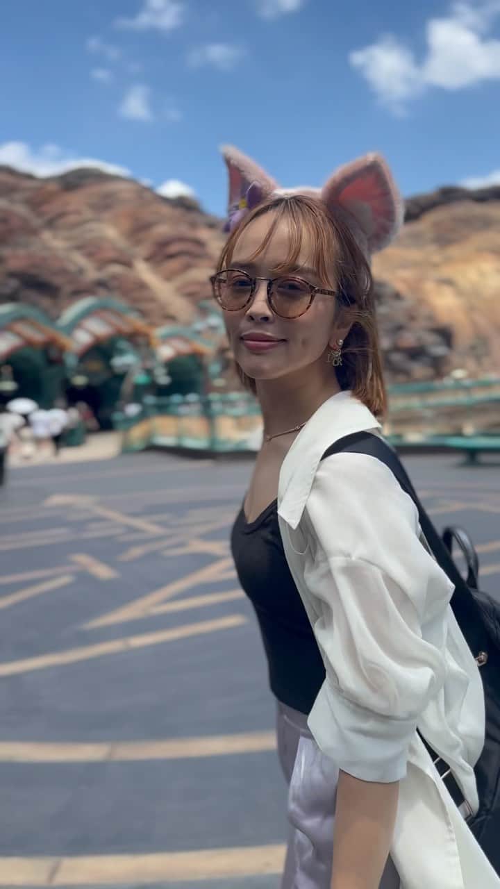 板橋瑠美のインスタグラム：「愛しかない2023💓Disneyデート❤︎  シングルマザーだって、幸せいっぱい！^ ^大変な時期もあったし一緒に乗り越えてきた相棒❤︎  これからもよろしくね💓  大人になっても2人でDisneyいこうね^ ^  #ディズニーシー #disney#disneysea #東京ディズニーシー　#親子disney」
