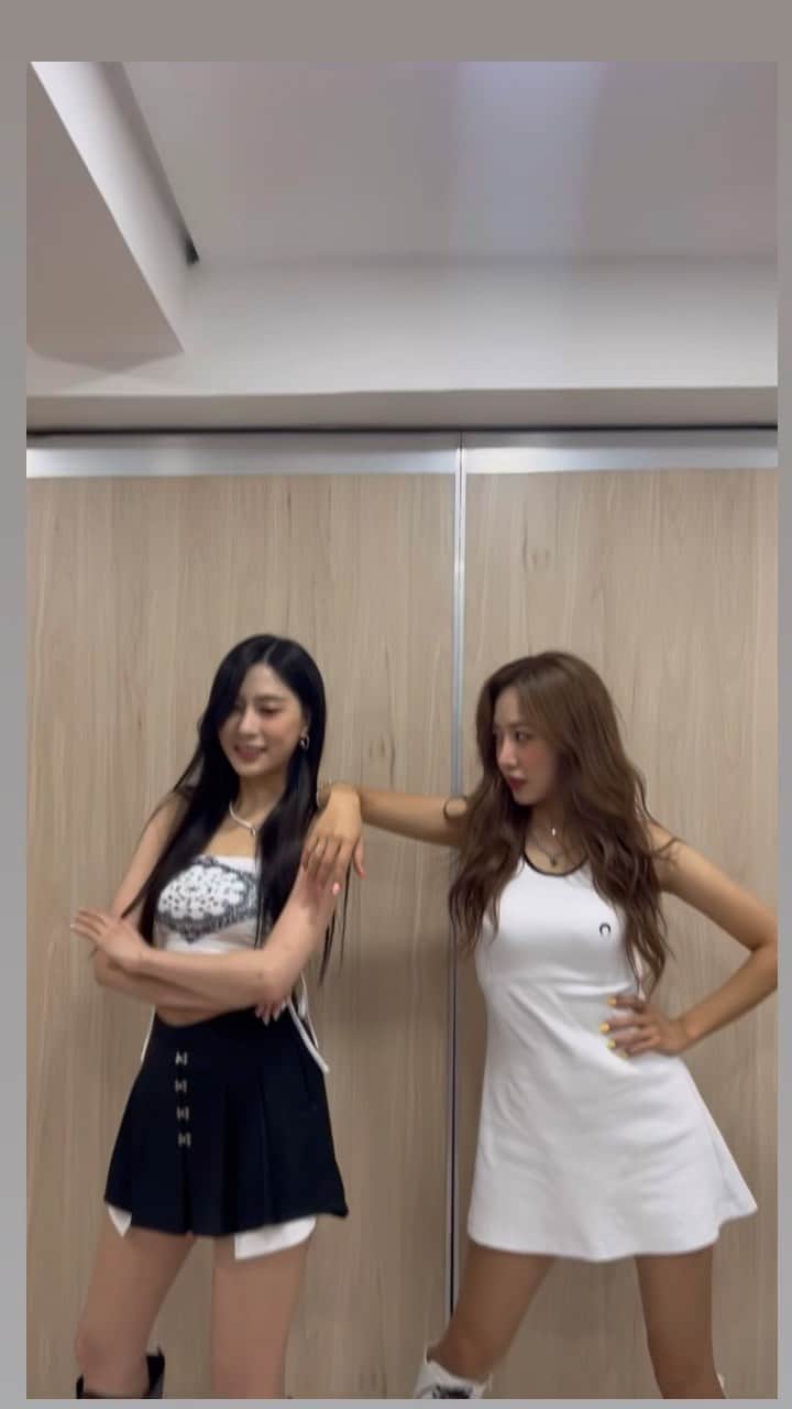 オ・ハヨンのインスタグラム：「🎥 by @__yoonbomi__」