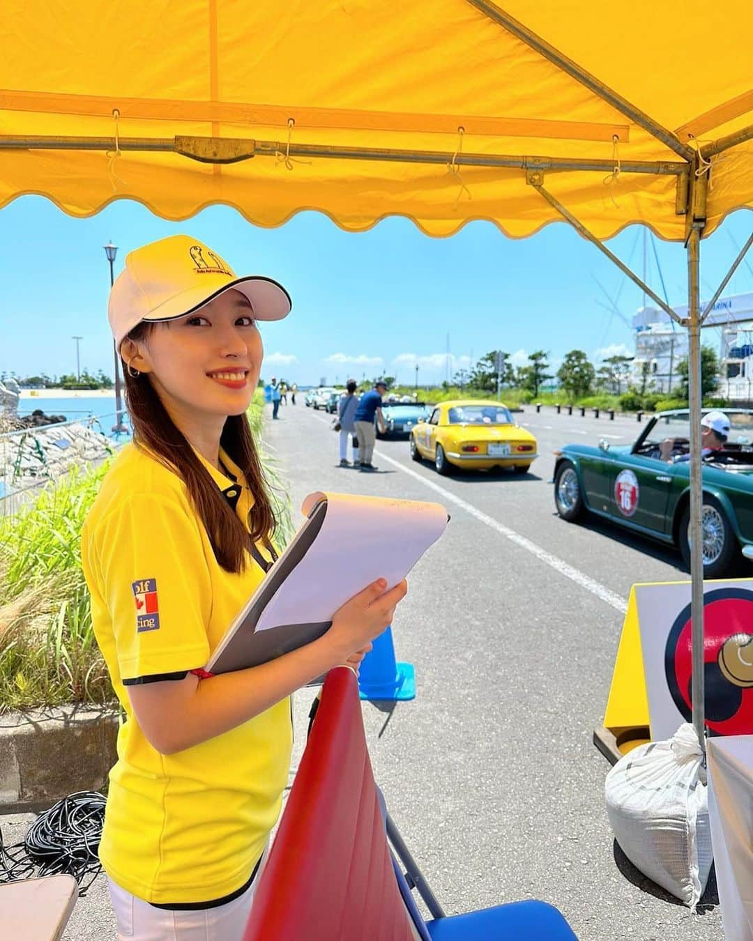 楠紗友里さんのインスタグラム写真 - (楠紗友里Instagram)「* 『アジア自動車ラリー茨城・千葉2023』の司会をさせていただきました🎤✨ 石田純一さんや横山剣さんなど、名手を乗せたたくさんの格好良いクラシックカーと共に過ごした2日間、とっても楽しかったです☺️✨ 第一回大会という記念すべき時に司会ができたこと、嬉しく思います🥺🙏 ステージは、ホリさんや我武者羅應援團さんなど豪華ゲストがいらっしゃって盛り上がり🤭 美味しい食事や素敵なホテルにもテンションが上がりっぱなしでした🙌🌟 参加者の皆さん、スタッフの皆さん、沿道で応援されていた皆さん、暑い中本当にお疲れさまでした🙌🙌✨✨ 久しぶりに運転したくなったなあ☀️ オープンカー、運転したいなあ🥹 クラシックカー、運転してみたいです🥹🥹  #アジア自動車ラリー  #アジア自動車ラリー茨城千葉2023  #クラシックカー  #フリーアナウンサー #司会のお仕事  #ホリプロ」7月23日 21時14分 - sayuri_kusunoki