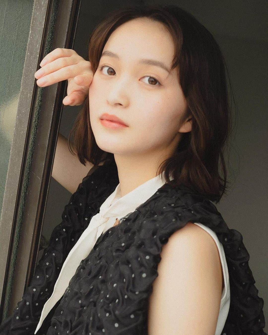 櫻愛里紗さんのインスタグラム写真 - (櫻愛里紗Instagram)「昨日は焼肉！タン塩とハラミをたらふく食べたよ！😚✨ ⁡ 今はお祭りの焼きそばが食べたい気分🙋‍♀️ ⁡ ⁡ みんなは夏休み入ったのかなーーー？！ ⁡ ⁡ ⁡ #櫻ありさ #作品撮り #shooting #スターダスト #スターダストプロモーション」7月23日 21時24分 - sakura.arisa_official