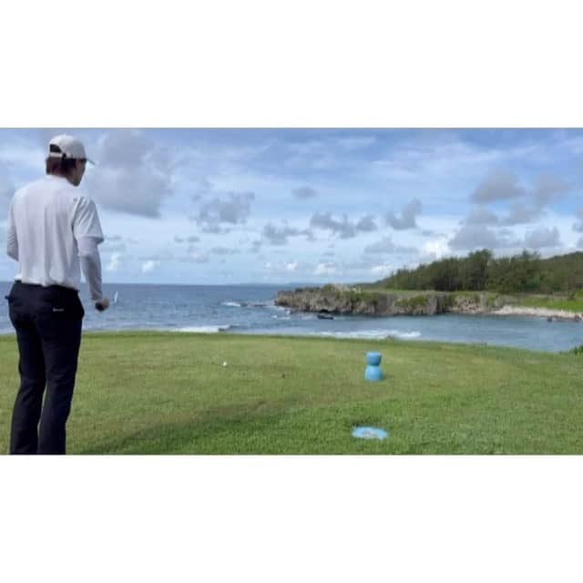 鈴木伸之のインスタグラム：「. グアムに旅行に行ってきました🇬🇺 ２日間ゴルフを回り、 ご飯を食べてのんびりできました✨  お世話になった⛳️ @onwardmangilaogolfclub  @ccpguam   ありがとうございました😊！ ※いい動画だけを上げています⚠️  #hereweguam #グアム #mangilaogolfclub #countryclubofthepacific」