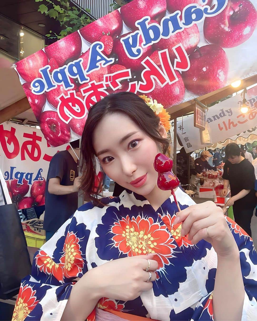 ゆうなのインスタグラム：「初祇園祭楽しすぎた♡ 今年も浴衣が着れて嬉しかった🏮👘💖 、 、 、  #祇園祭 #京都 #浴衣 #お祭り #夏 #いちごあめ  #夏祭り #浴衣ヘア  #モデル #フォローバック #yukata  #japaneseculture  #kyoto #gionmatsuri  #followforfollowback  #likesforlike」