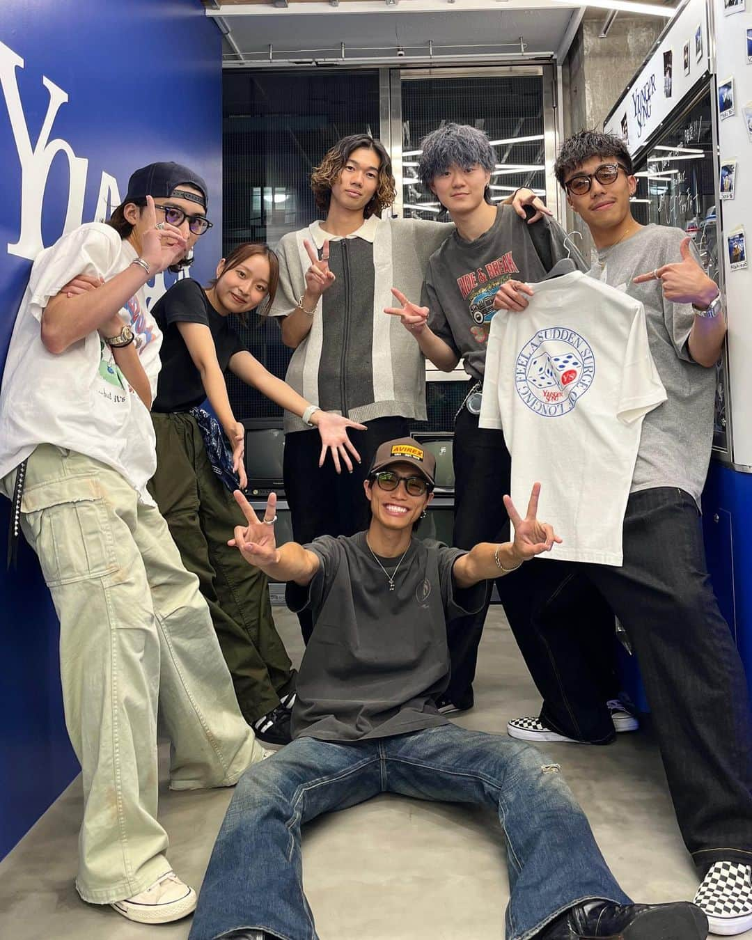 齋藤天晴のインスタグラム：「名古屋店1周年 沢山のご来店本当にありがとうございました😭  気づけば1年、また1年とあっという間に ブランドを始めてから時間が過ぎていますが 初心を忘れずに 皆さんにもっともっと愛されるブランドになるよう これからも走り続けていきたいと思います。  大阪1周年、原宿2周年も今年はあるので 宜しくお願いします！  名古屋店のみんなも本当にお疲れ様！ @younger_nagoya   #名古屋#youngersong#夏服#夏コーデ#大須#1周年 #本当に#ありがとうございました」