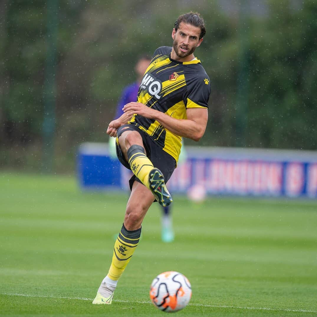 ウェスレイ・ホードのインスタグラム：「New season loading ⏳⚽️ @watfordfcofficial」