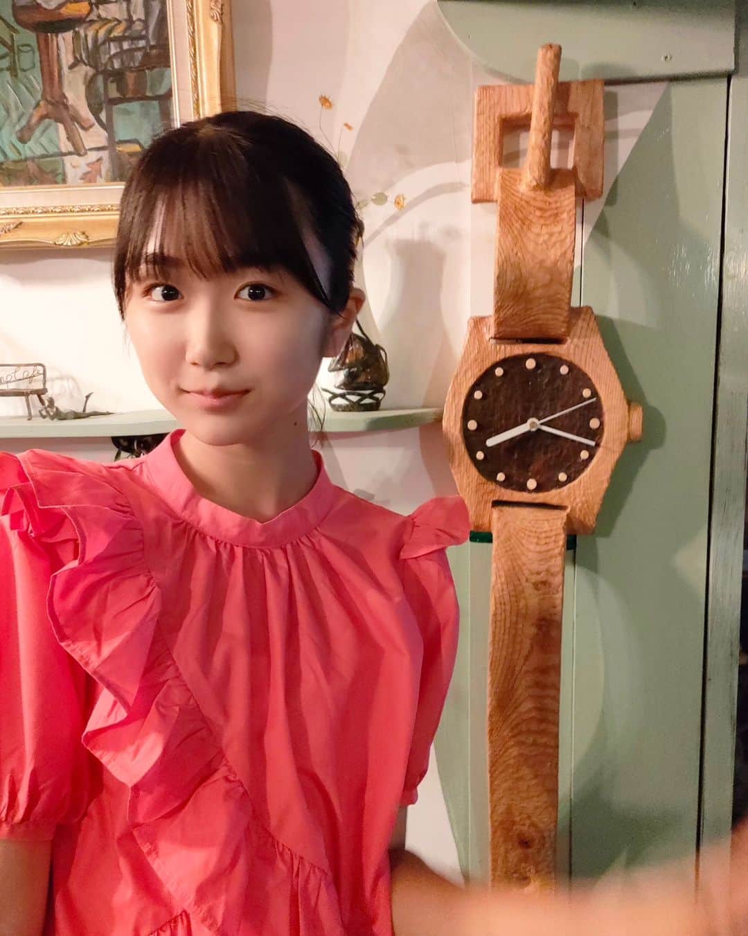 西川実花さんのインスタグラム写真 - (西川実花Instagram)「大きな腕時計  ではなくて、 腕時計みたいな時計です🤣⌚  #08#jc3#ljc#モデル志望#女優志望」7月23日 21時49分 - mika_nishikawa_