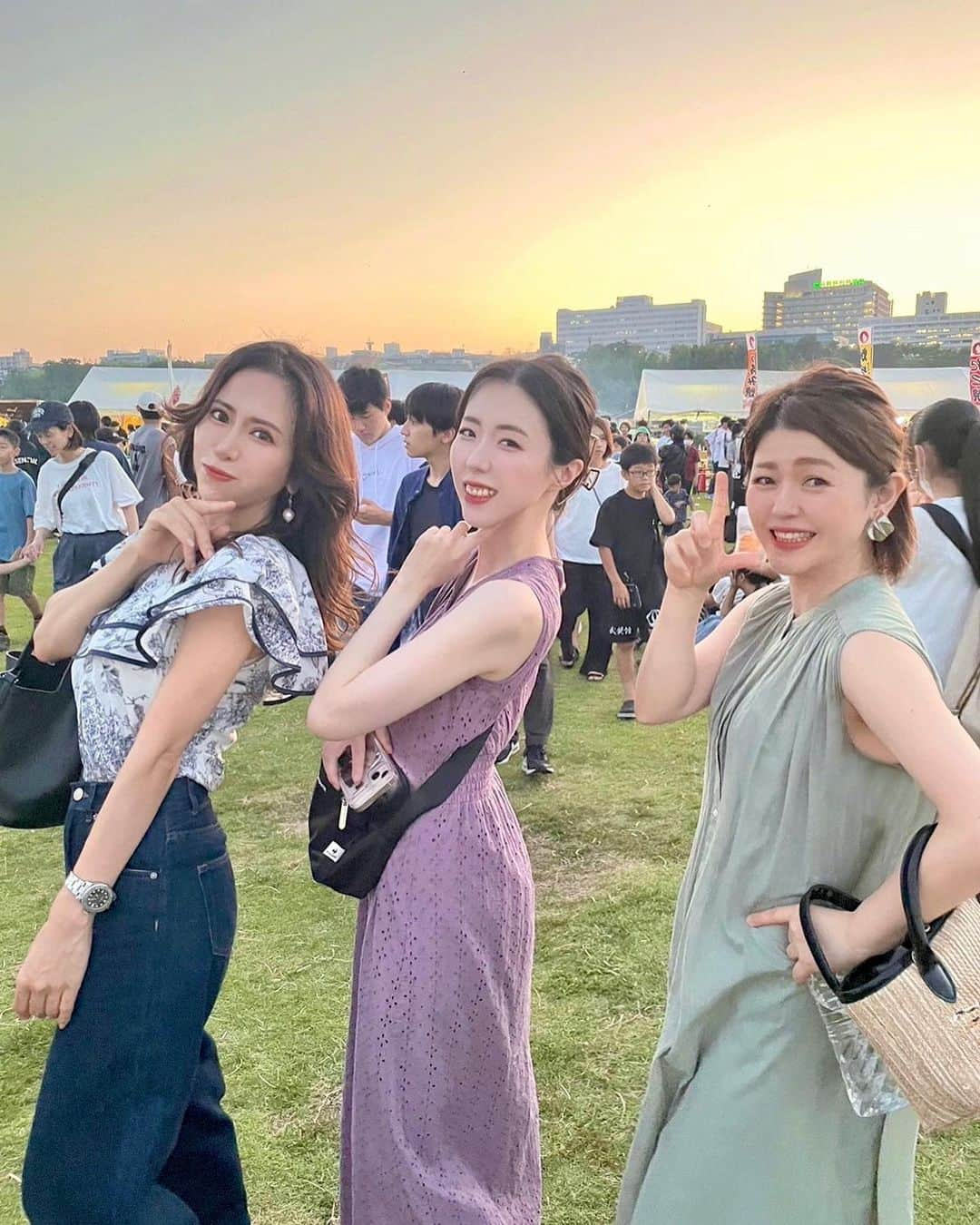 sakiのインスタグラム：「内灘のお祭り 一緒にいけて良かったし、 友達のお家でおいしい夕飯までご馳走になり めっちゃ楽しかったなぁ🥺🩷 . . 好きなだけ寝て食べて遊んで めちゃくちゃいい気分転換になった🥰🥰 . . お盆は両親と旅行に行くから友達に会えないし 今会えて本当良かった🥺🫶 次みんなに会えるのは年末かな 今度は9人全員集合しようね❣️」