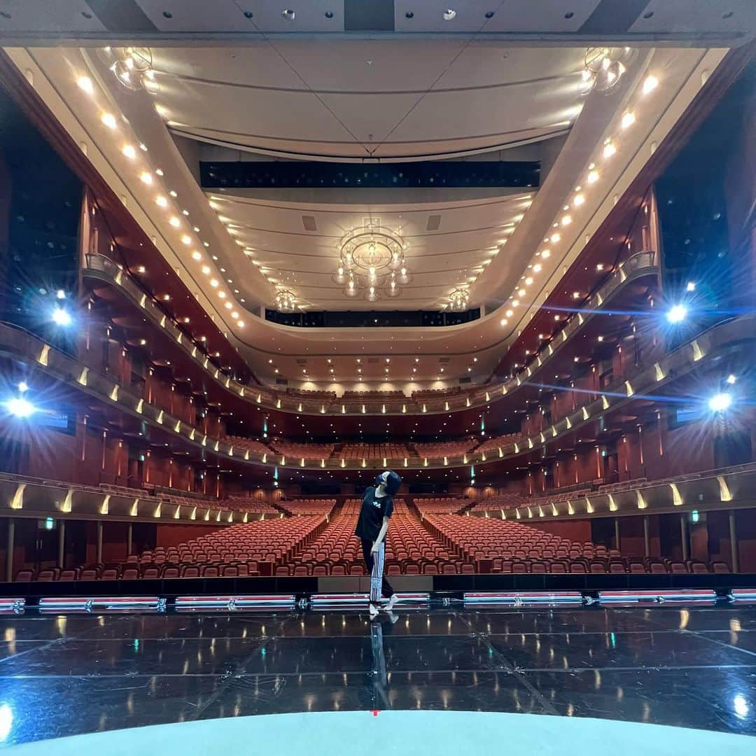 輝生かなでさんのインスタグラム写真 - (輝生かなでInstagram)「オペラ｢椿姫｣2023年夏公演ありがとうございました。また1つ素敵な劇場に出会えました🍃   #オペラ  #椿姫  #びわ湖ホール」7月23日 22時00分 - kio_kanade