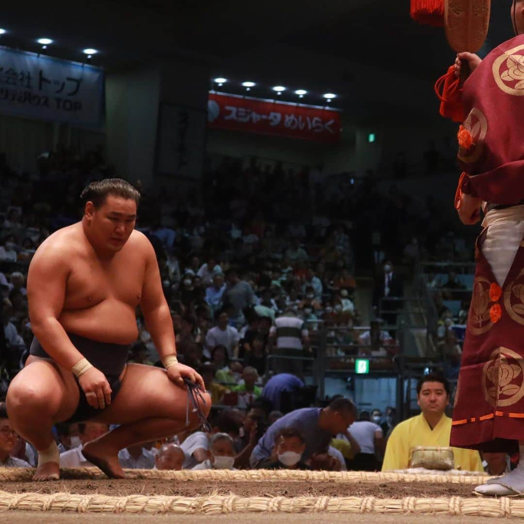 日本相撲協会さんのインスタグラム写真 - (日本相撲協会Instagram)「大相撲名古屋場所　千秋楽 関脇 豊昇龍が北勝富士との優勝決定戦を制し、見事自身初の幕内最高優勝を果たしました。  三賞受賞 殊勲賞　錦木(初) 敢闘賞　豊昇龍(初)、琴ノ若(4)、北勝富士(初)、豪ノ山(初)、湘南乃海(初)、伯桜鵬(初) 技能賞　伯桜鵬(初)  各段優勝 十両　熱海富士(伊勢ヶ濱) 幕下　時疾風(時津風) 三段目　若碇(伊勢ノ海) 序二段　小城ノ正(出羽海) 序ノ口　安大翔(安治川)  今場所も15日間、ご声援ありがとうございました！ 	  #sumo #相撲 #七月 #名古屋場所  #取組 #お相撲さん#豊昇龍  #北勝富士 #琴ノ若 #錦木 #豪ノ山 #湘南乃海 #伯桜鵬  #愛知 #名古屋 #nagoya  #japan #japanculture #sumowrestler」7月23日 22時03分 - sumokyokai