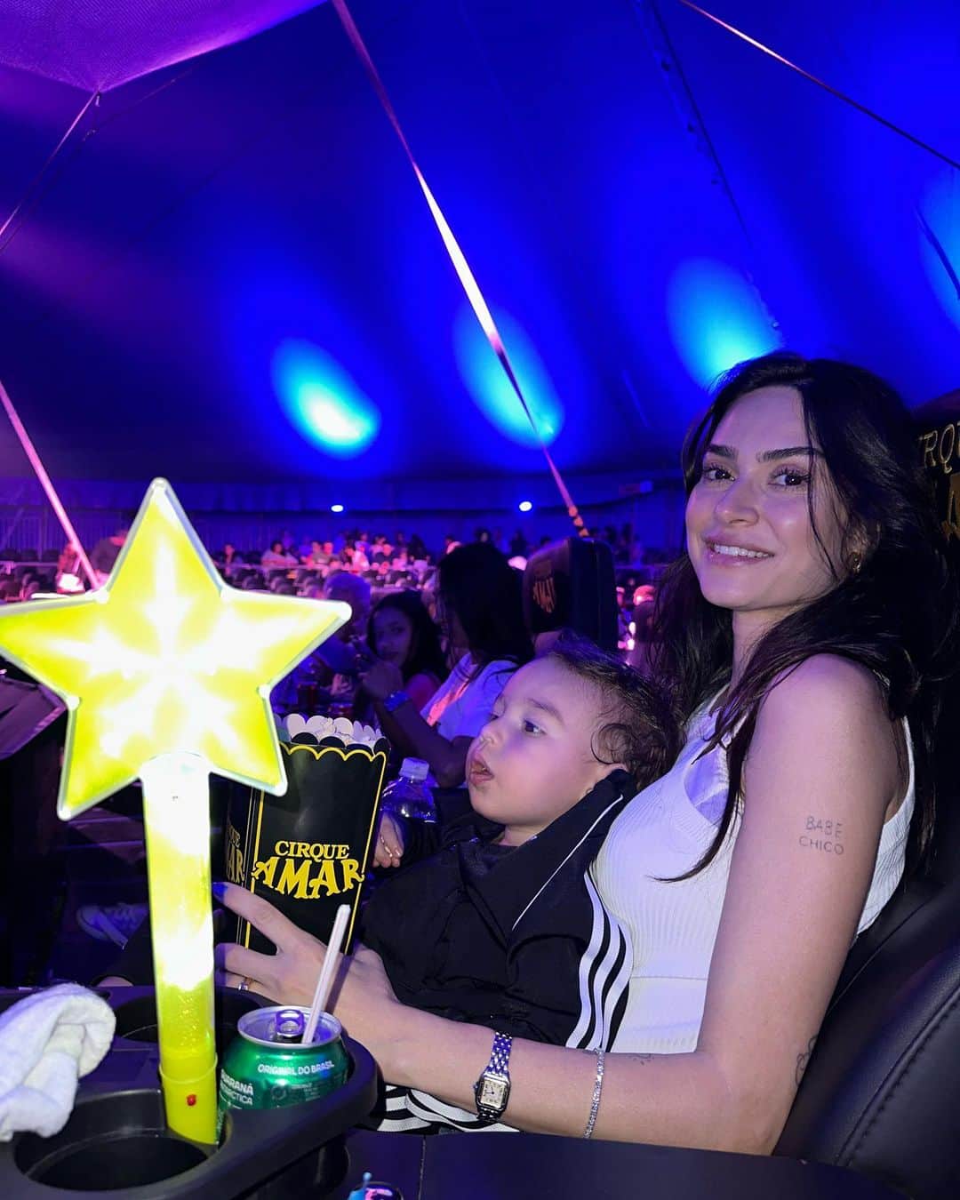 Thaila Ayalaのインスタグラム：「E teve circo 🎪  Teve sim senhô!」