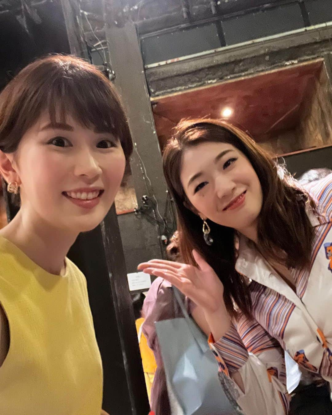 小松千絵のインスタグラム：「甲府 #桜座 で行われた #天然パーマネント 第１回公演「 #どん底」を観劇☺️ 終演後に #優ひかる さんと❣️  皆さんの演技に引き込まれ 上演時間の100分があっという間に過ぎていきました。 言いたいことが有りすぎて感想を書ききれませんが、とりあえずもう一度最初から見返したい！と思う作品でした✨  出演者の皆さん、素敵な舞台をありがとうございました😊  #山梨県 #山梨 #yamanashi  #アナウンサー #ラジオパーソナリティ #ラジオパーソナリティー #ラジオ #radio #radiko #山梨放送 #ybsラジオ #小松千絵」