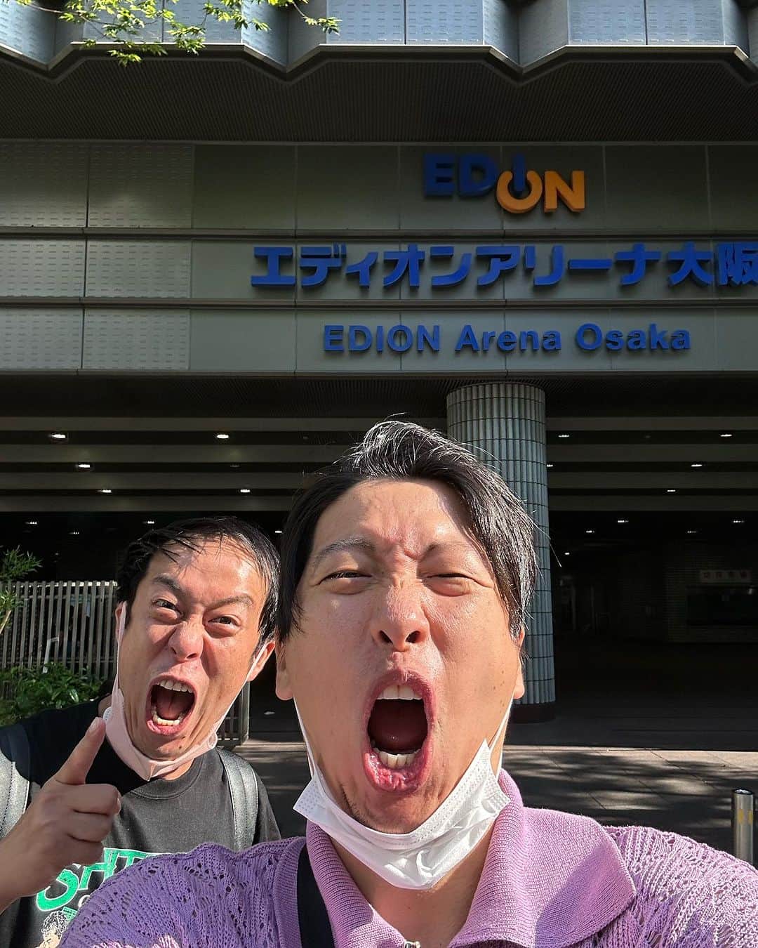 藤原時さんのインスタグラム写真 - (藤原時Instagram)「今年一発目の花火は、大仁田厚さんの「有刺鉄線デリケートマットメガトン電流爆破」でございました。初めて生で観る電流爆破の衝撃たるや、母が昔、スキーのインストラクターをやっていたという衝撃をも遥かに超える、ド級のソレでございました。夢が叶った瞬間です。写真を撮っていただいた宮原選手、有難うございました。最高に興奮しました。  #ajpw #全日本プロレス　#電流爆破 #有刺鉄線デリケートマットメガトン電流爆破デスマッチ #メガトン？」7月23日 22時25分 - fujisakitoki