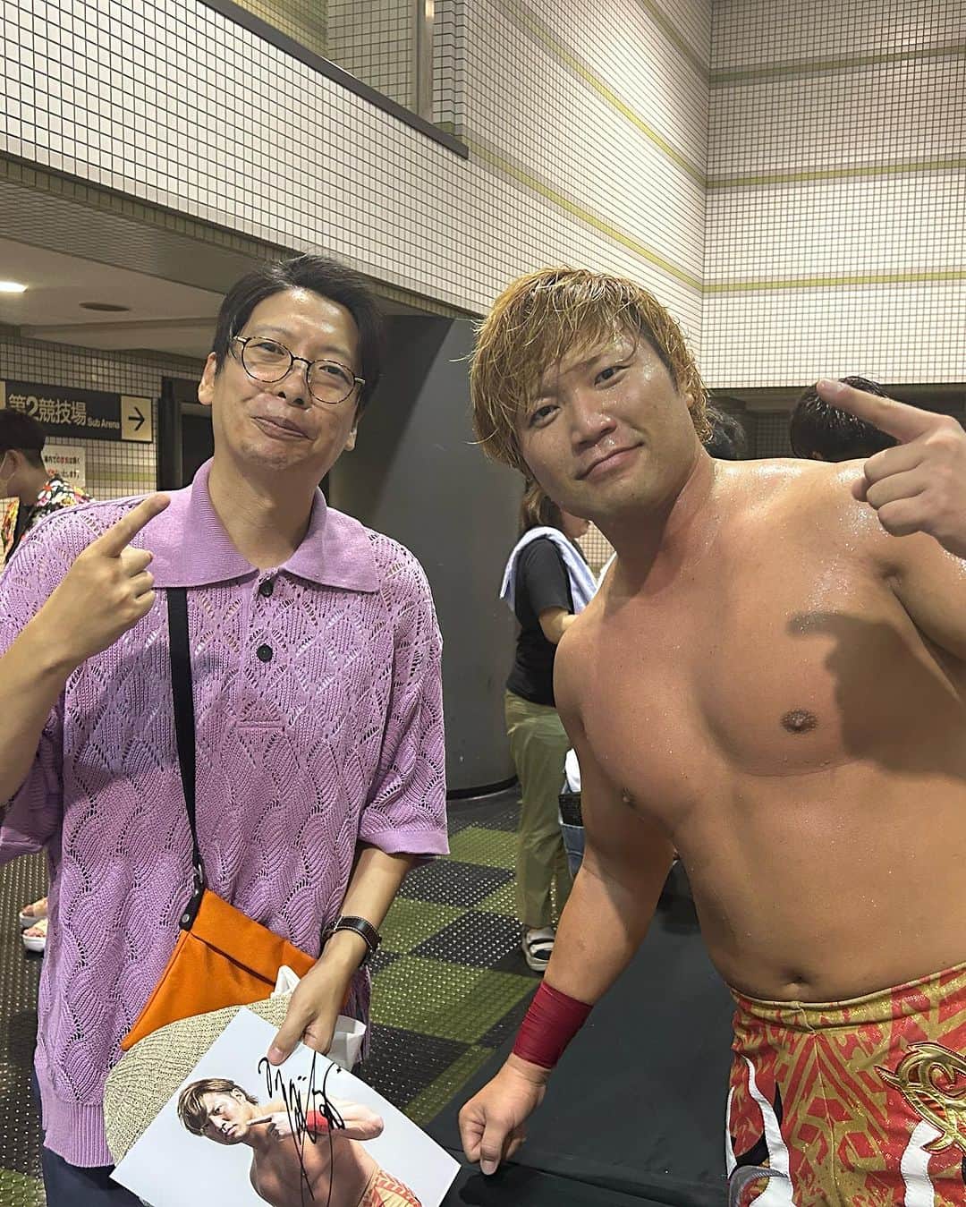 藤原時さんのインスタグラム写真 - (藤原時Instagram)「今年一発目の花火は、大仁田厚さんの「有刺鉄線デリケートマットメガトン電流爆破」でございました。初めて生で観る電流爆破の衝撃たるや、母が昔、スキーのインストラクターをやっていたという衝撃をも遥かに超える、ド級のソレでございました。夢が叶った瞬間です。写真を撮っていただいた宮原選手、有難うございました。最高に興奮しました。  #ajpw #全日本プロレス　#電流爆破 #有刺鉄線デリケートマットメガトン電流爆破デスマッチ #メガトン？」7月23日 22時25分 - fujisakitoki